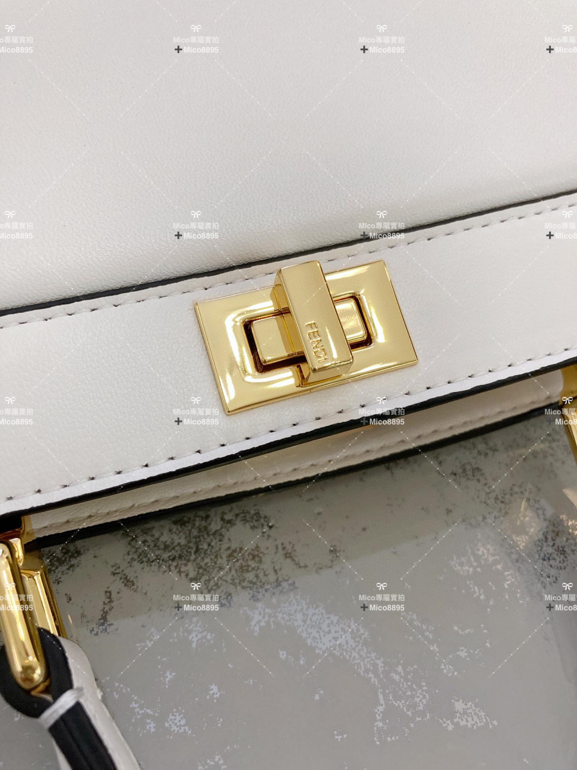 Fendi 奶白色 𝐩𝐞𝐞𝐤𝐚𝐛𝐨𝐨 𝐢𝐬𝐞𝐞𝐮小貓包 納帕羊皮 20cm