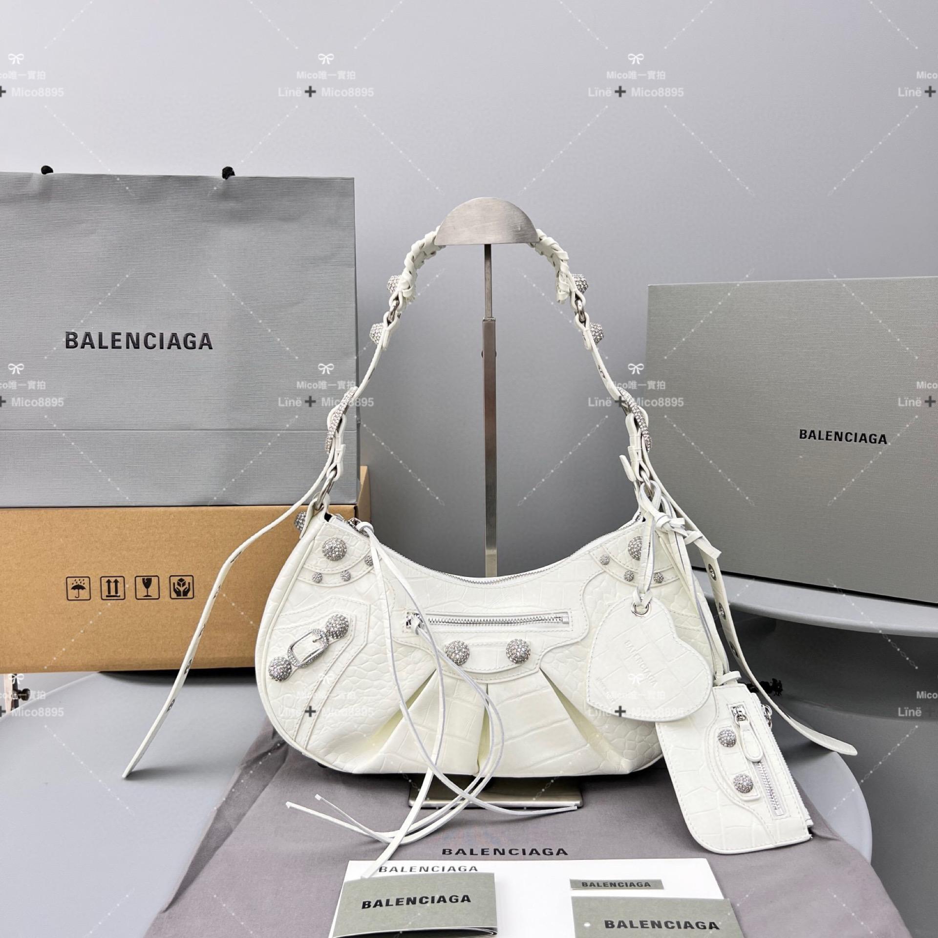 Balenciaga 巴黎世家 白色鑽款/鱷魚紋 Le Cagole 半月牙腋下包/斜挎包✧ 大號33cm