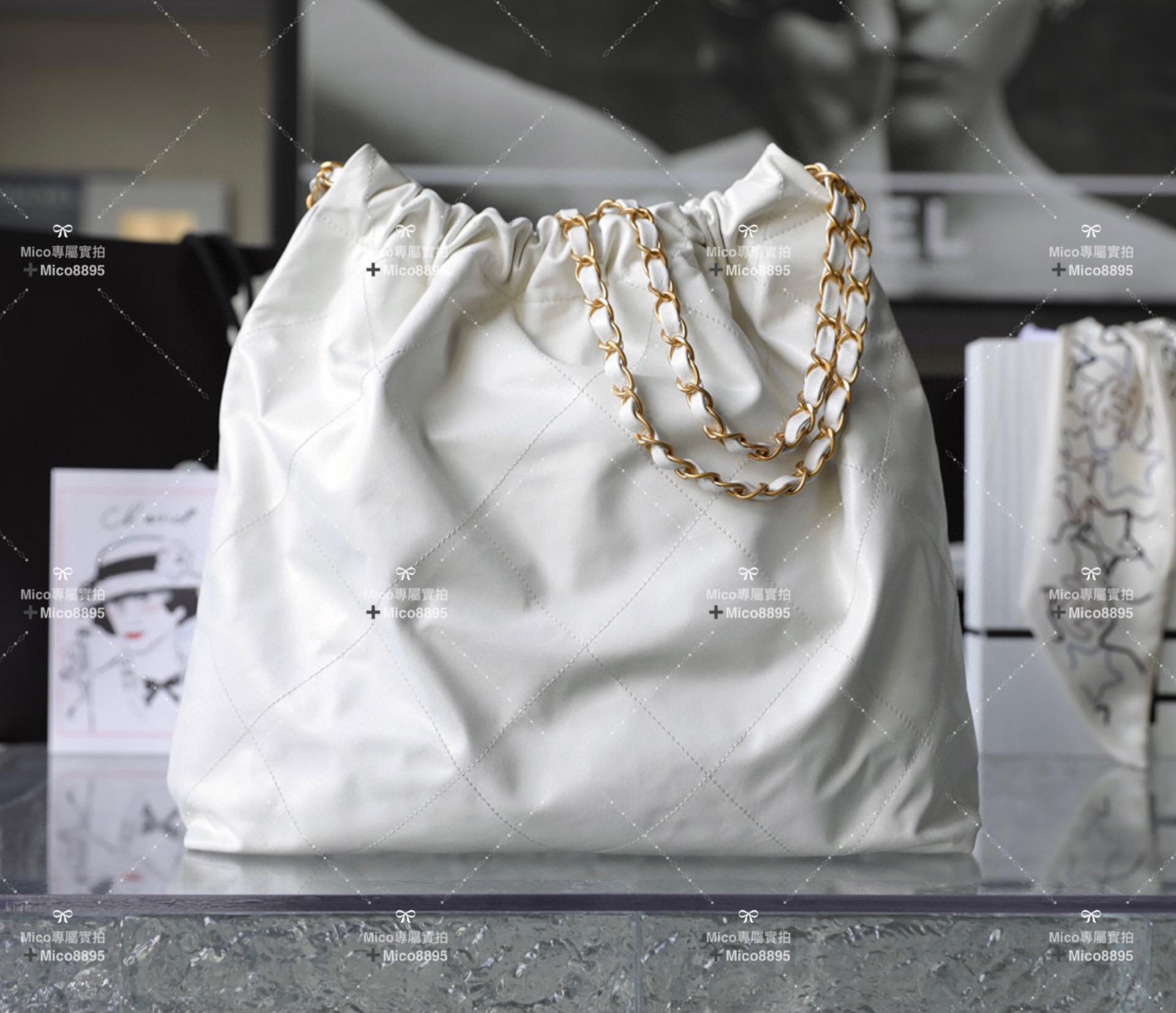 Chanel 22Bag 白底/黑字 牛皮 購物袋/肩背包 中號 尺寸：𝟹𝟿*𝟺𝟸*𝟾 𝚌𝚖