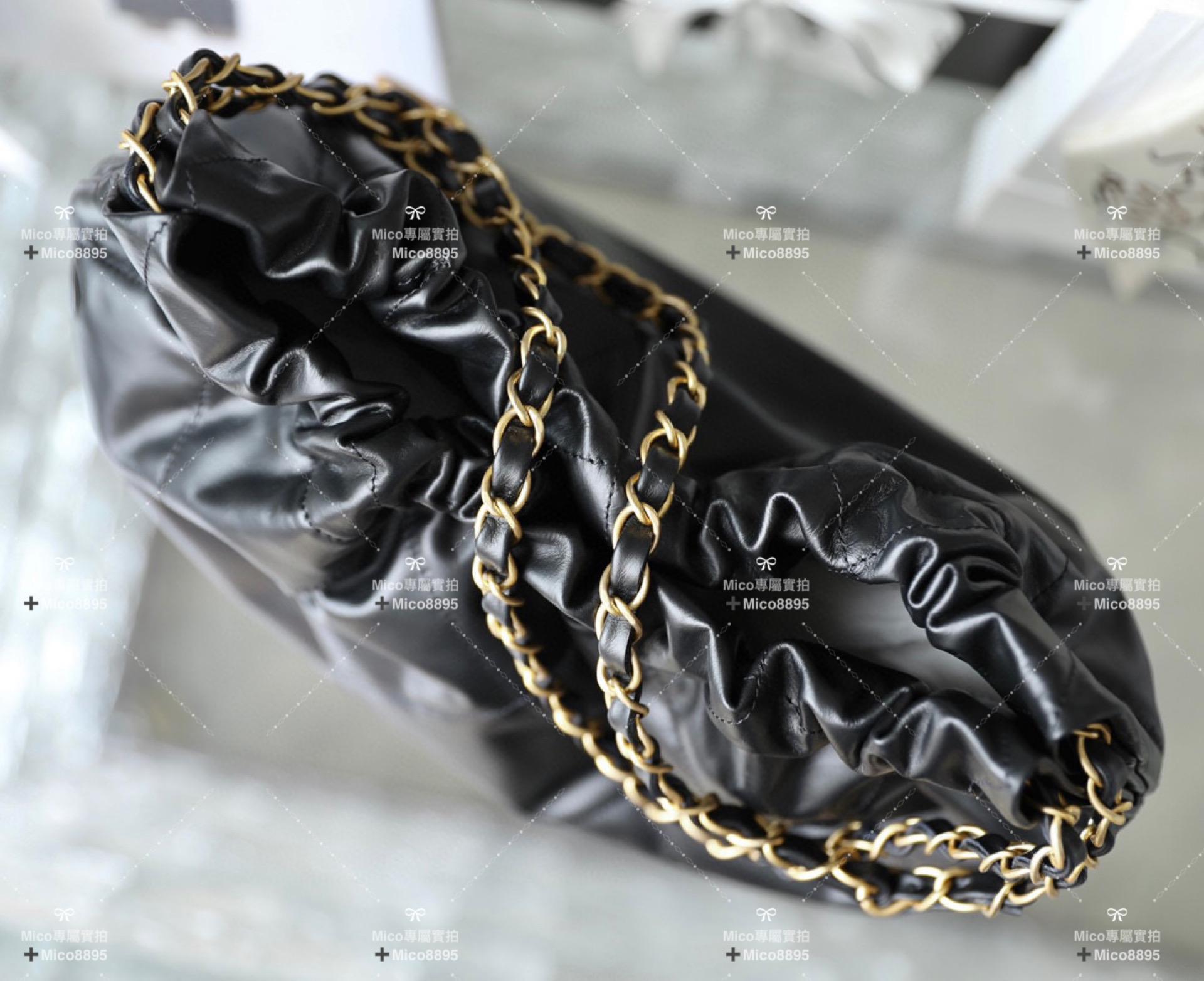 Chanel 22Bag 黑底白字/牛皮 購物袋/肩背包 中號 尺寸：𝟹𝟿*𝟺𝟸*𝟾 𝚌𝚖