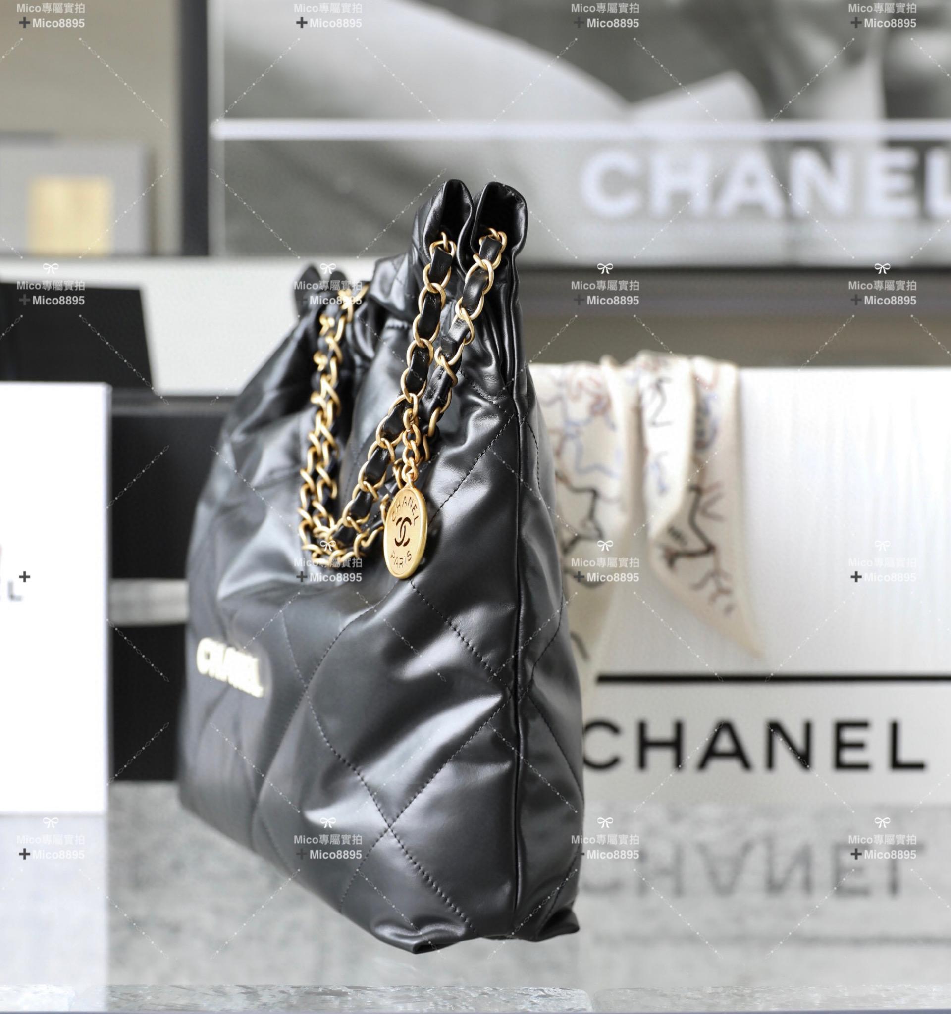 Chanel 22Bag 黑底白字/牛皮 購物袋/肩背包 中號 尺寸：𝟹𝟿*𝟺𝟸*𝟾 𝚌𝚖