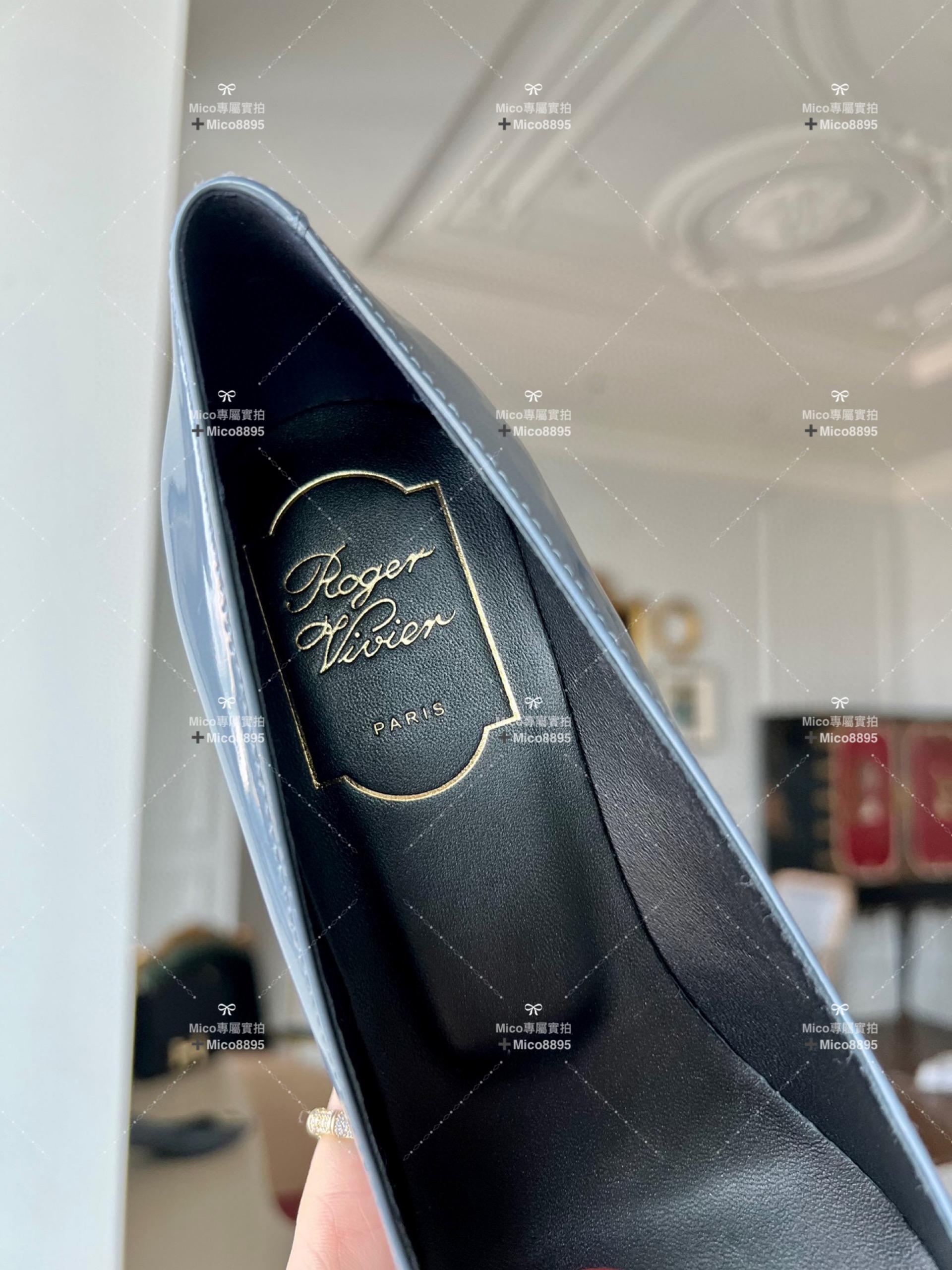 Roger vivier 經典款中跟 霧霾藍/喇叭跟 漆皮高跟鞋 跟高4.5cm 碼數35-39