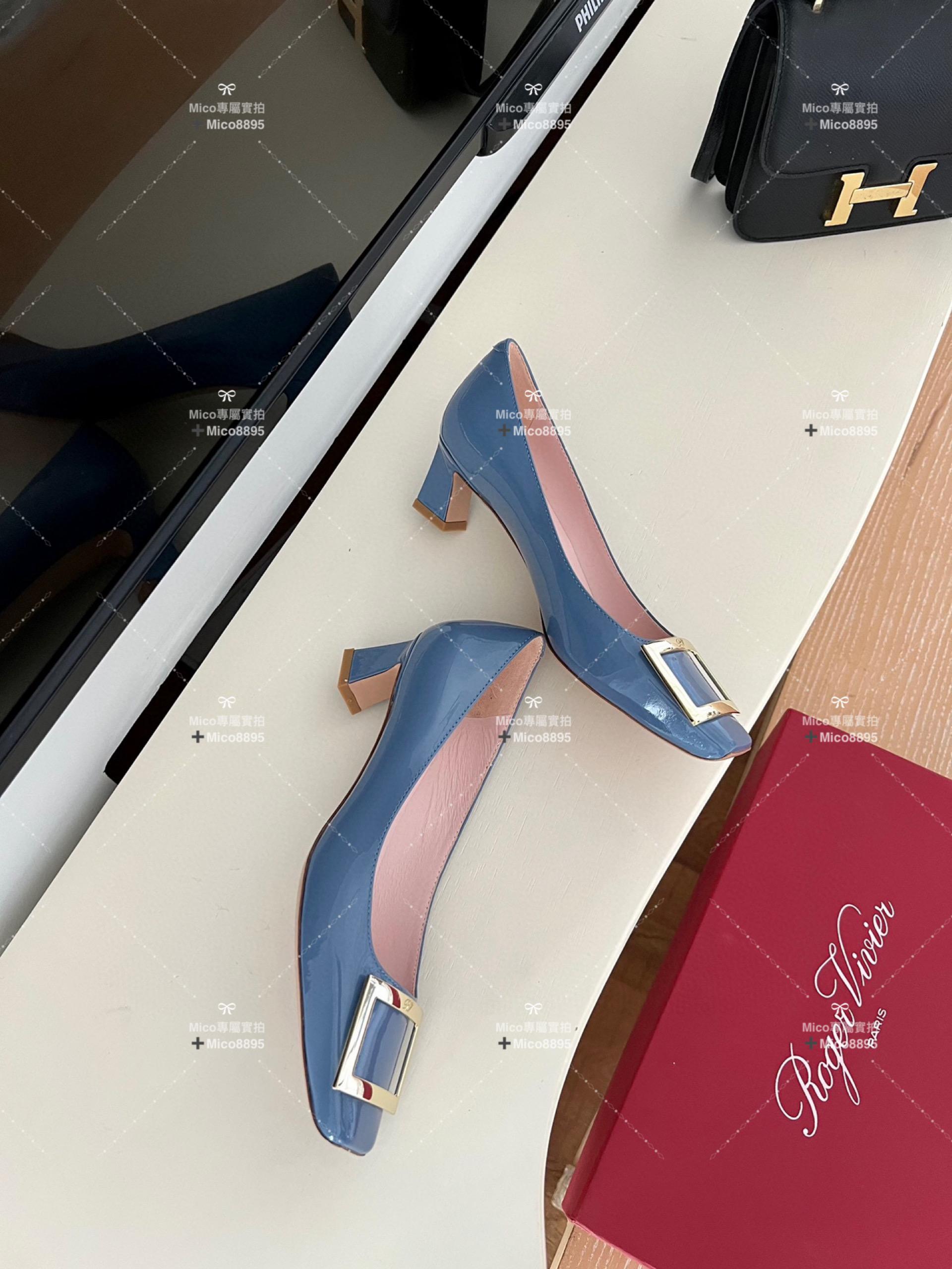 Roger vivier 淺藍色/經典款中跟 喇叭跟 漆皮高跟鞋 跟高4.5cm 碼數35-39