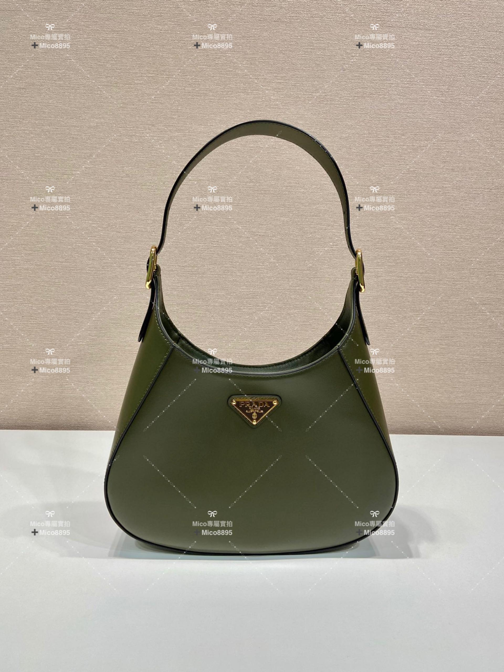 Prada 新款Cleo腋下包/手提包 抹茶綠 27cm