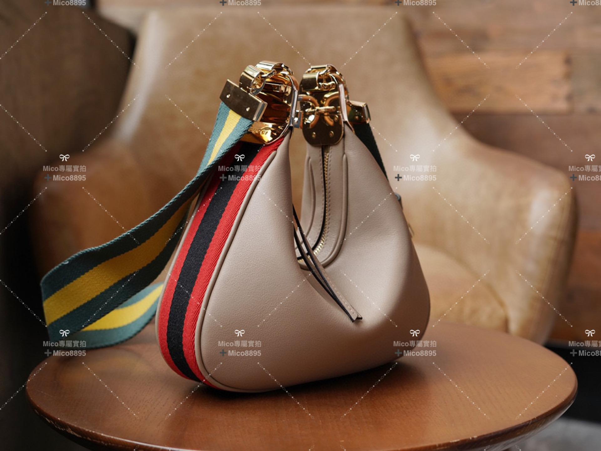 GUCCI 燕麥色 Attache系列小號肩背包 尺寸：23*22*5cm