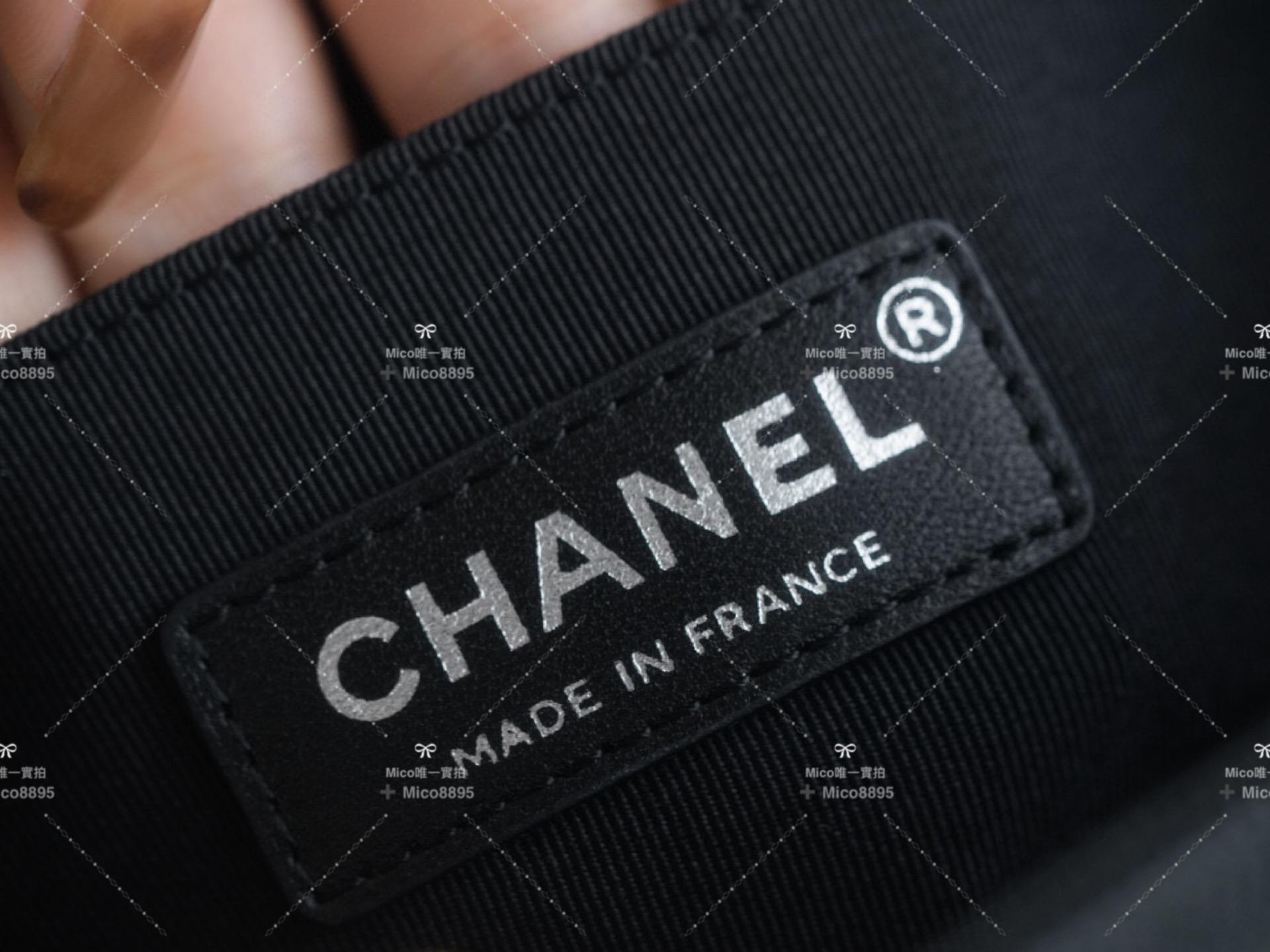 Chanel 經典款 Le boy 魚子醬牛皮 復古五金 銀釦 小號 20cm