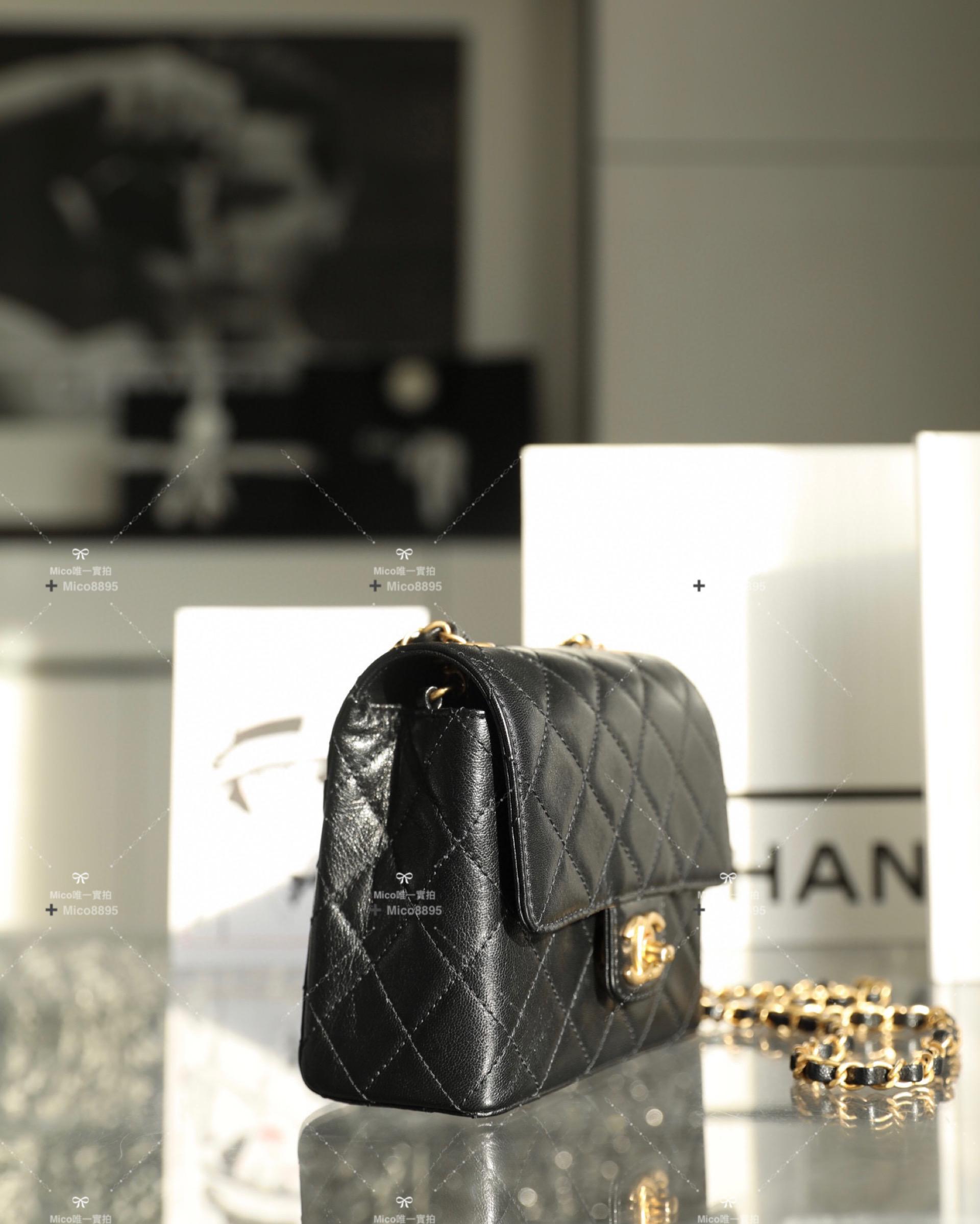 Chanel 𝐌𝐢𝐧𝐢口蓋包/方胖子 黑色 17cm 新款方胖