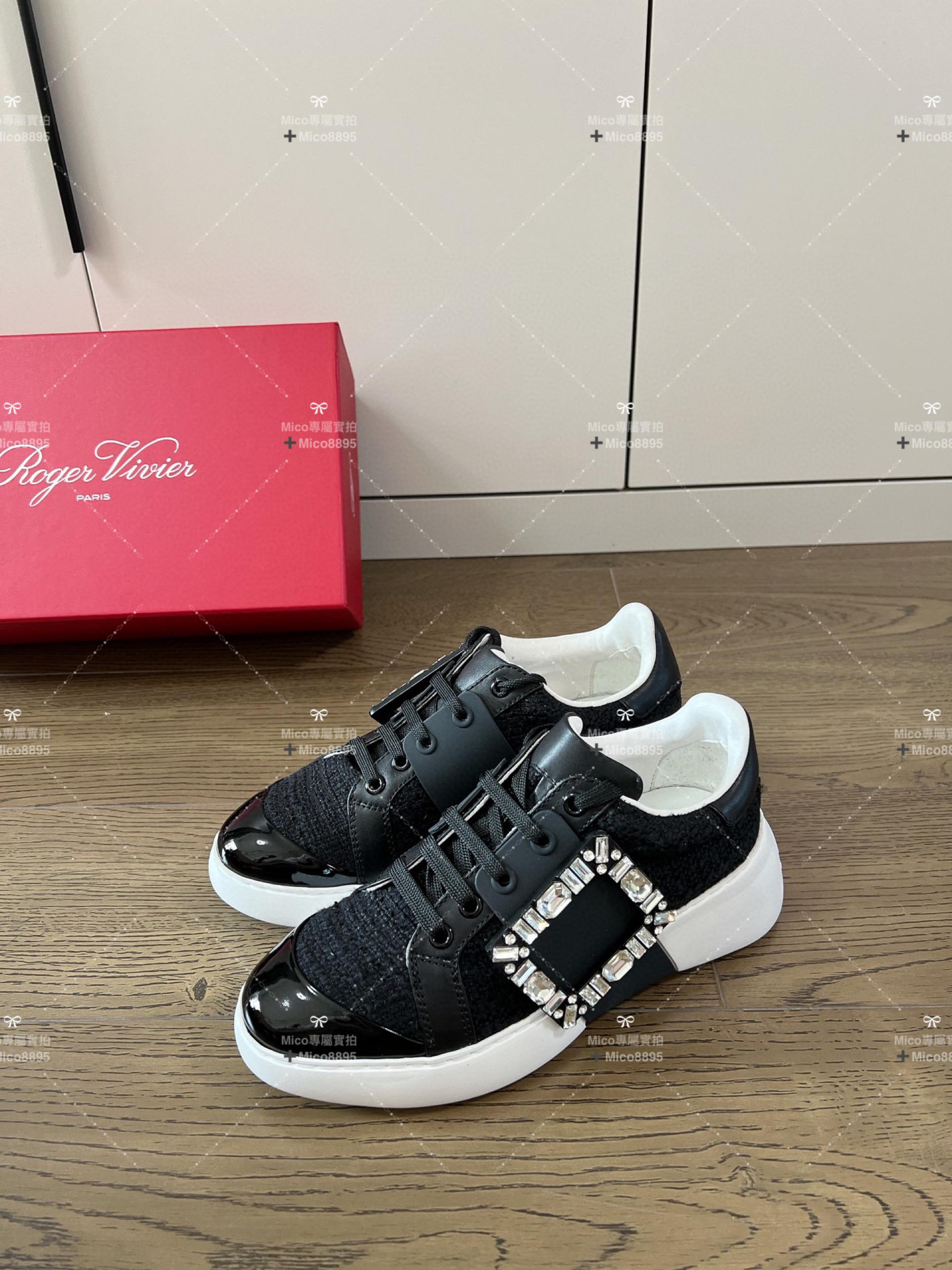 RV Roger vivier 23/年春夏新款鑽扣小白鞋 漆皮黑 35-40