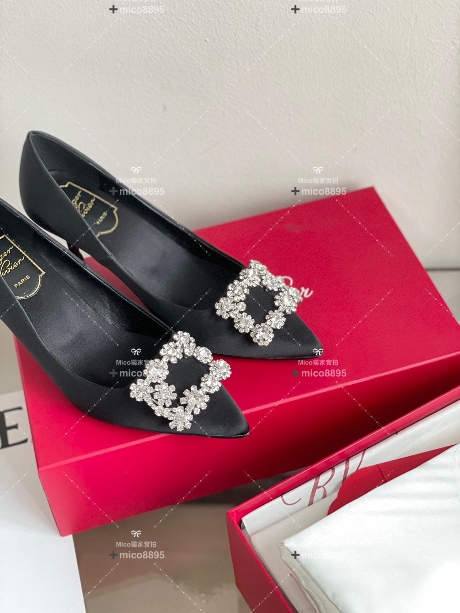 Roger Vivier RV 黑色真絲 經典雪花釦真絲高跟鞋 婚鞋 中跟款6.5cm 35-39 （另有10公分跟高可訂製）