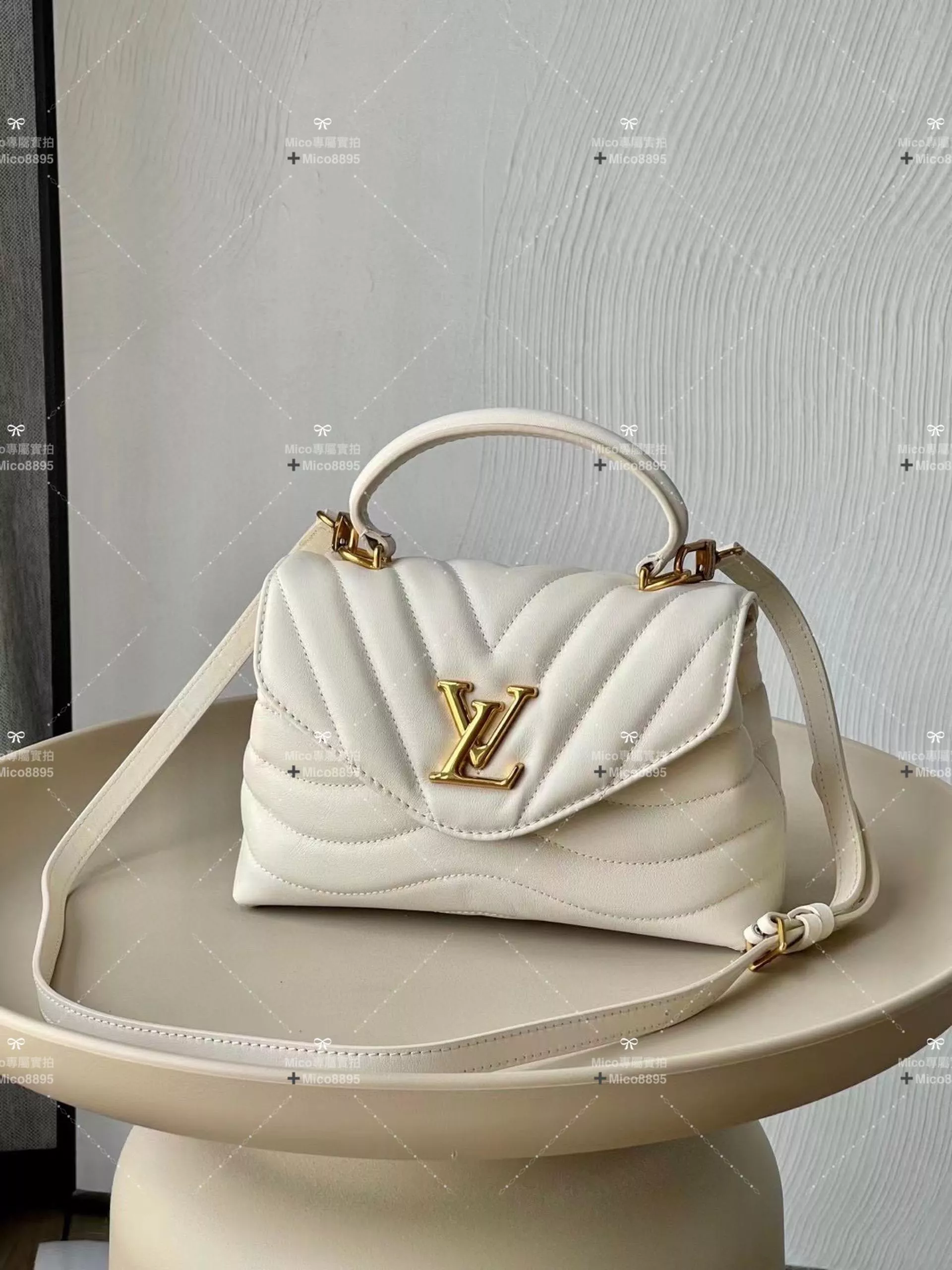 LV Hold Me 手袋 M21797 象牙白 牛皮 23cm