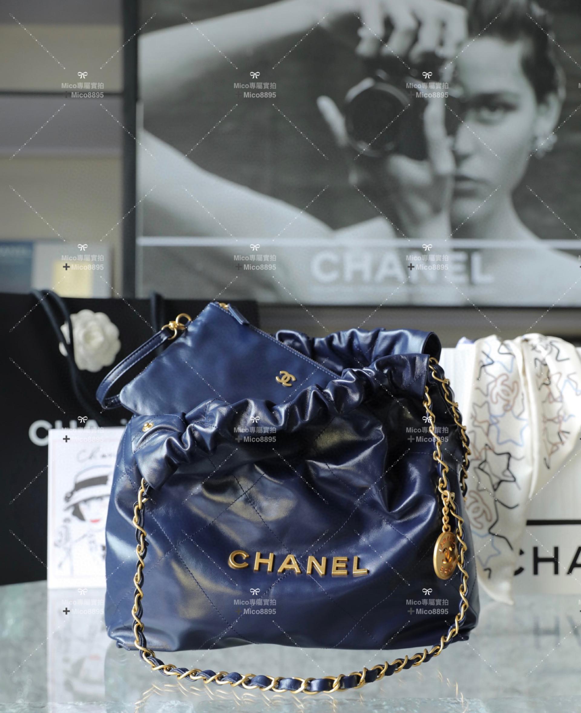 CHANEL 𝟮𝟮𝘀 |  海軍藍/金字 小號 22包 尺寸：𝟹𝟻*𝟹𝟽*𝟽 𝚌𝚖