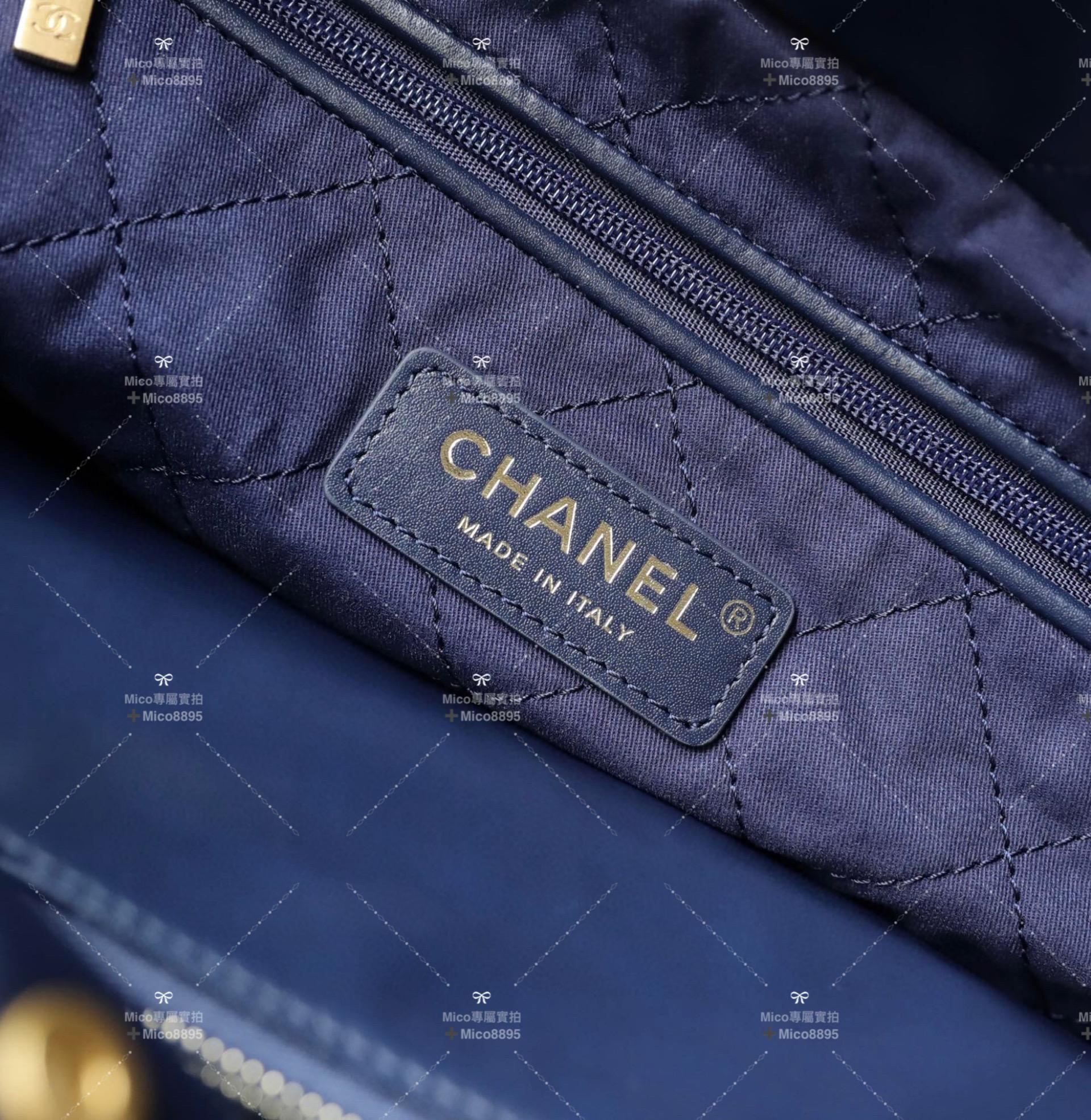 CHANEL 𝟮𝟮𝘀 |  海軍藍/金字 小號 22包 尺寸：𝟹𝟻*𝟹𝟽*𝟽 𝚌𝚖