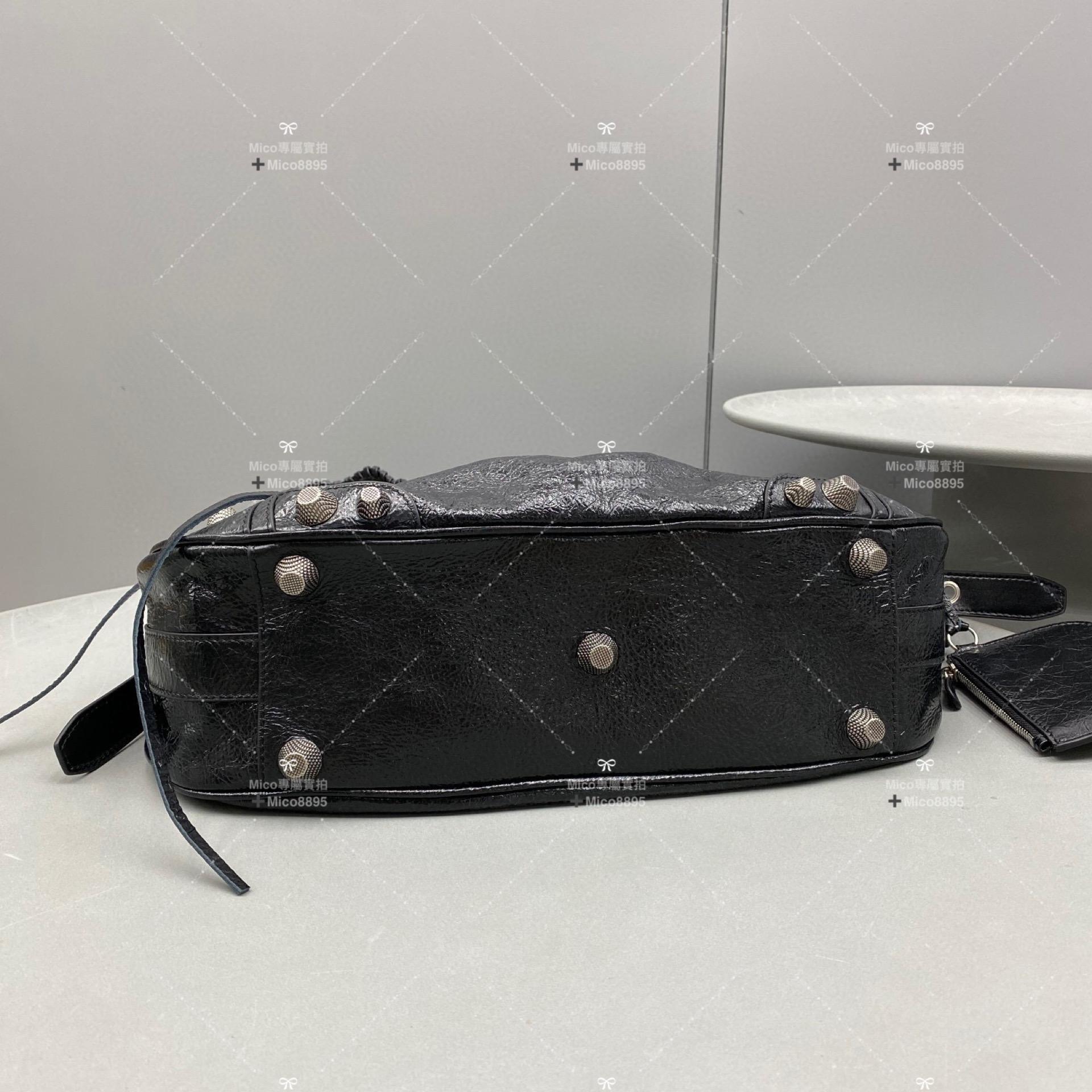 Balenciaga Le Cagole 大號半月牙腋下/斜挎包 37cm