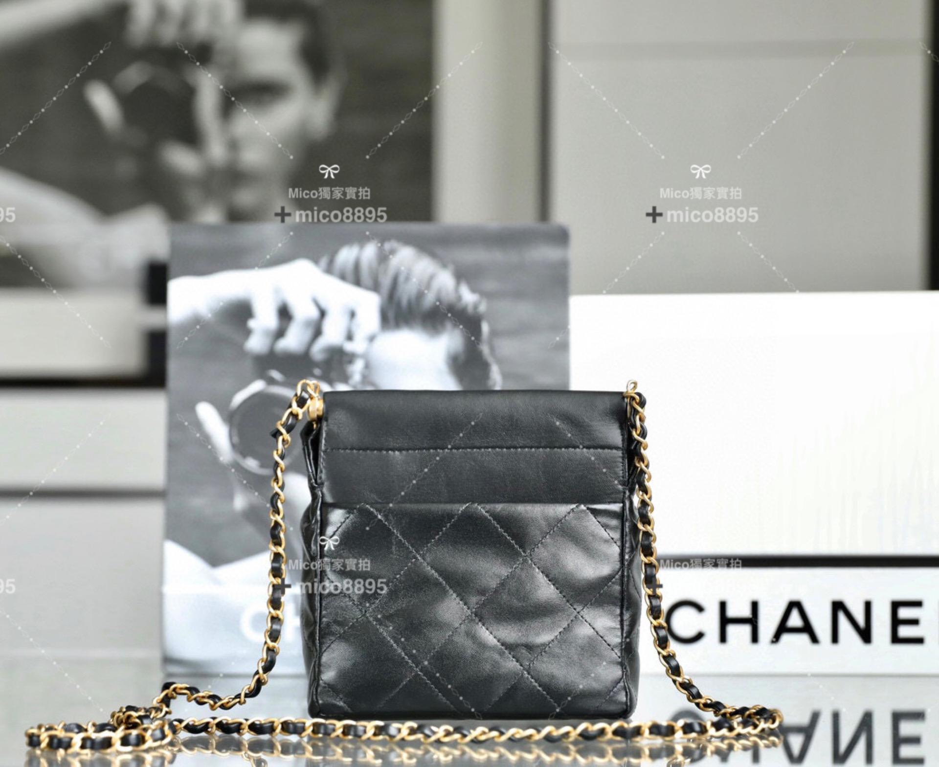 CHANEL 🌿𝟮𝟯𝗣小號 吊墜鏈條水桶包/福袋包/小福袋/寶石吊墜 小羊皮/黑色 尺寸：𝟣𝟨*𝟣𝟩*𝟩 𝖼𝗆