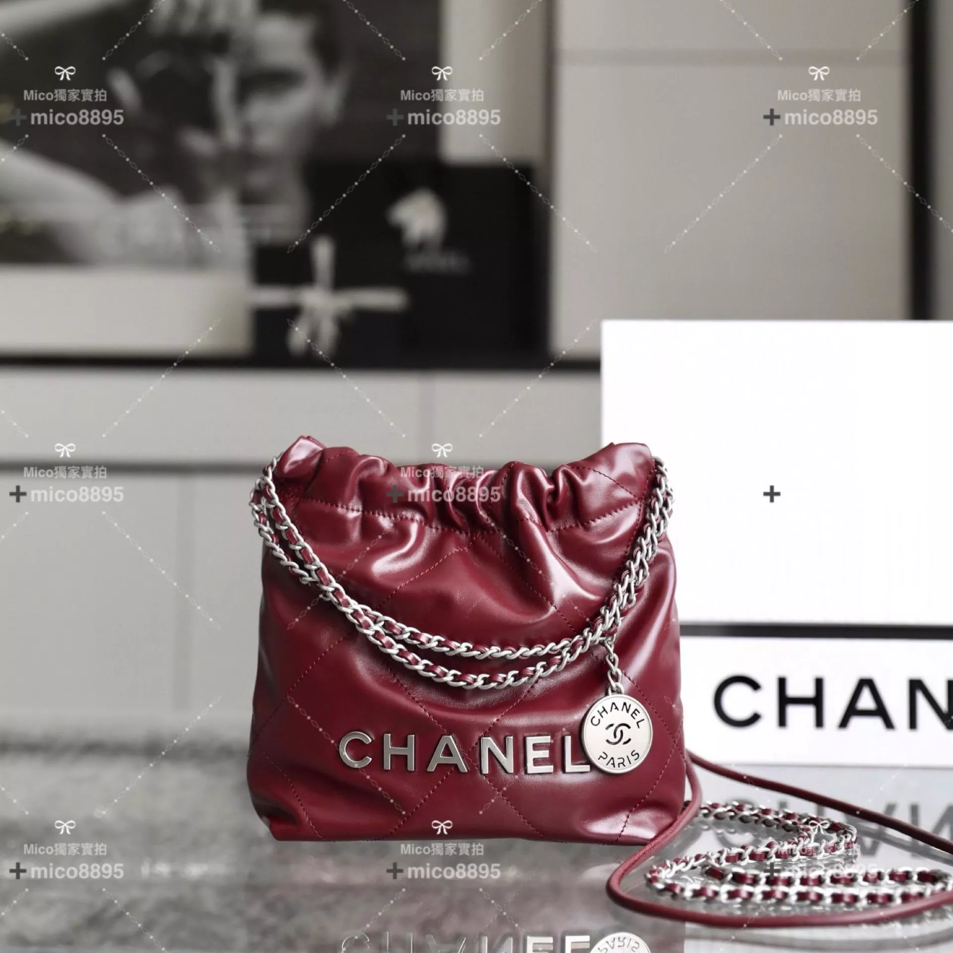 CHANEL 𝖬𝗂𝗇𝗂 𝟤𝟤𝖡𝖺𝗀 櫻桃紅/牛皮 斜跨包 季節色/季節款 20cm