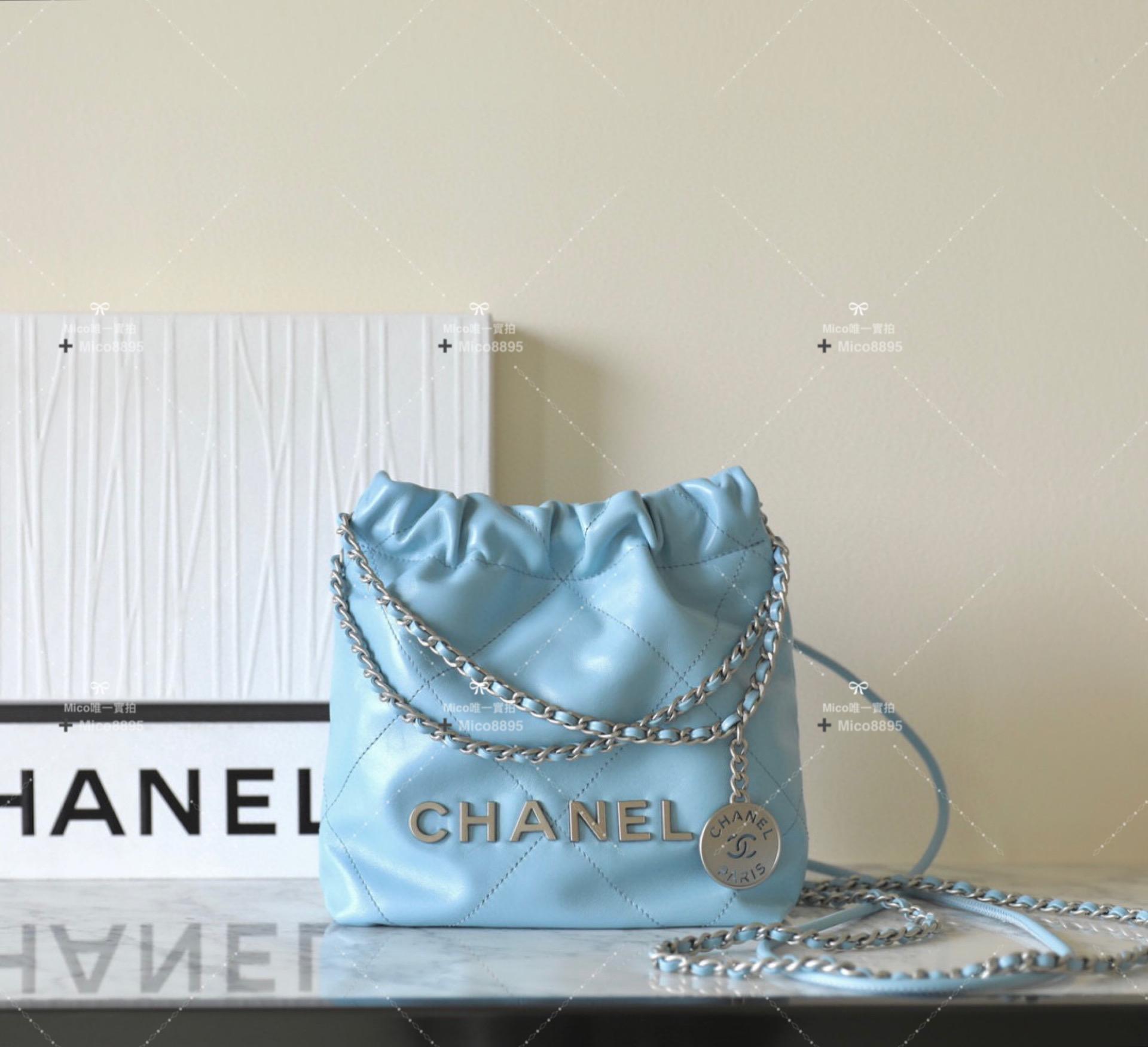 CHANEL 秀款 𝖬𝗂𝗇𝗂 𝟤𝟤𝖡𝖺𝗀 小牛皮 斜跨包 季節色/季節款 20cm