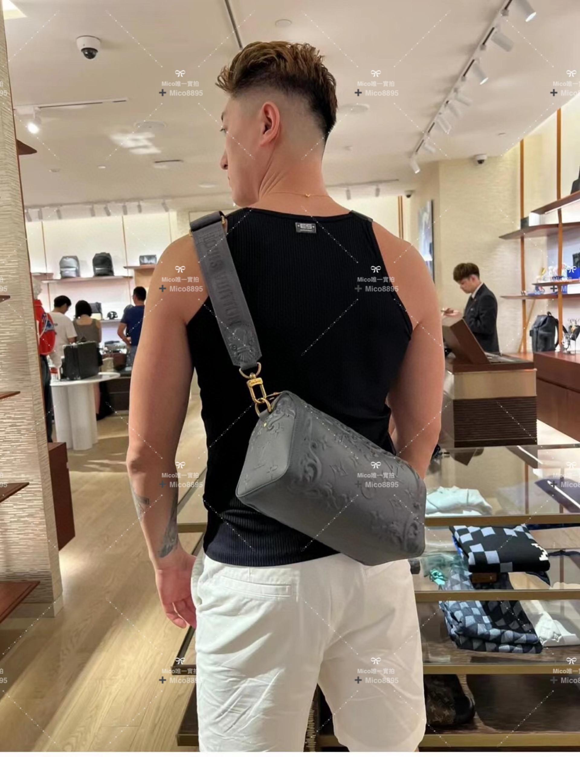 LV 巴洛克系列 浮雕款CITY KEEPALL 手袋 型號：M21835 27cm