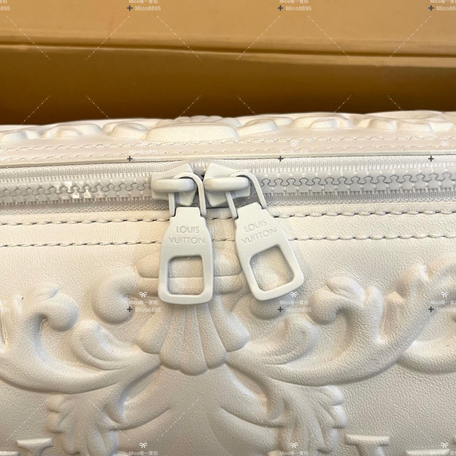 LV 巴洛克系列 浮雕款CITY KEEPALL 手袋 白色/27cm