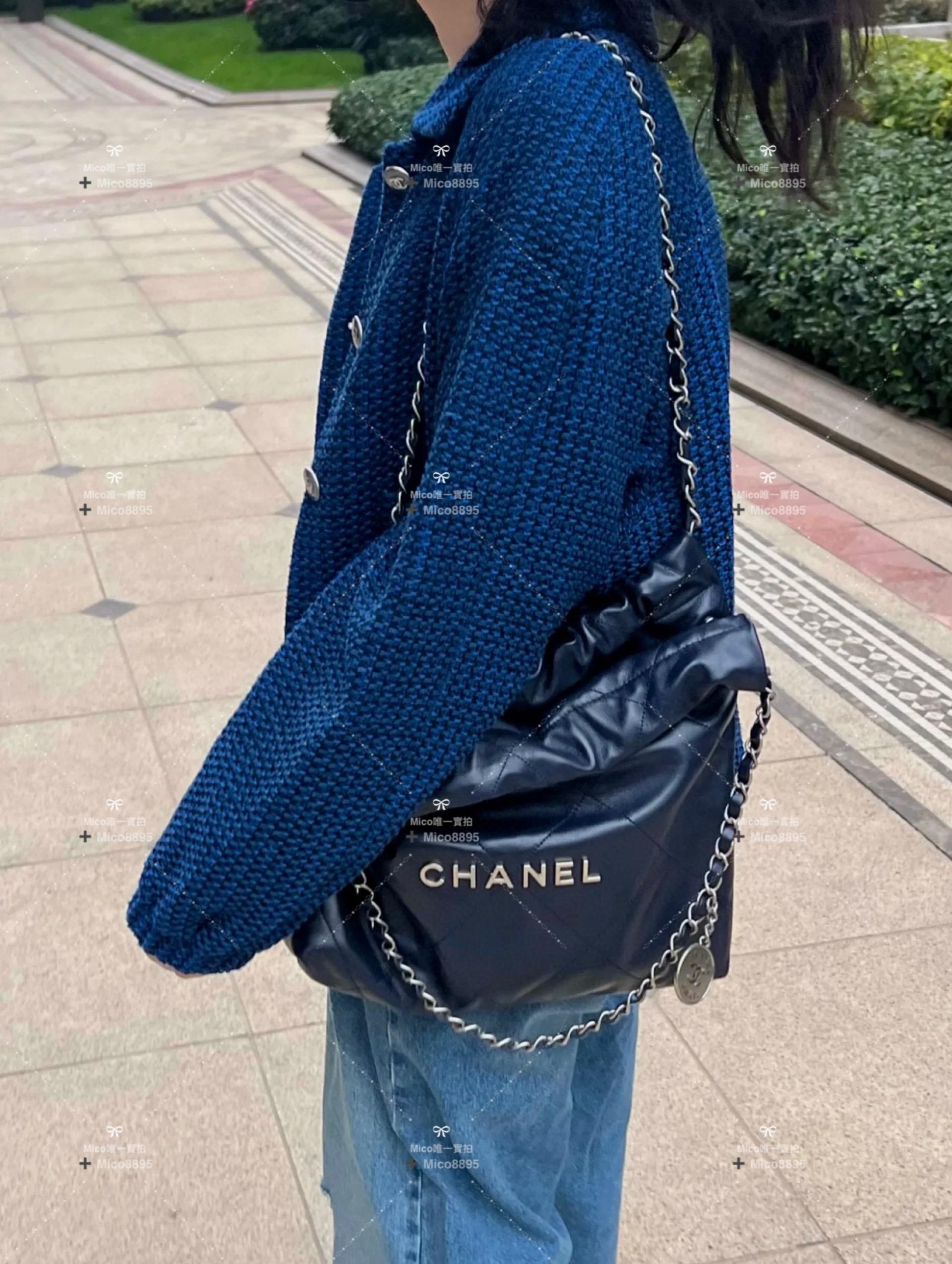 CHANEL 22A新色 22Bag 購物袋 藍/銀釦 小牛皮 小號