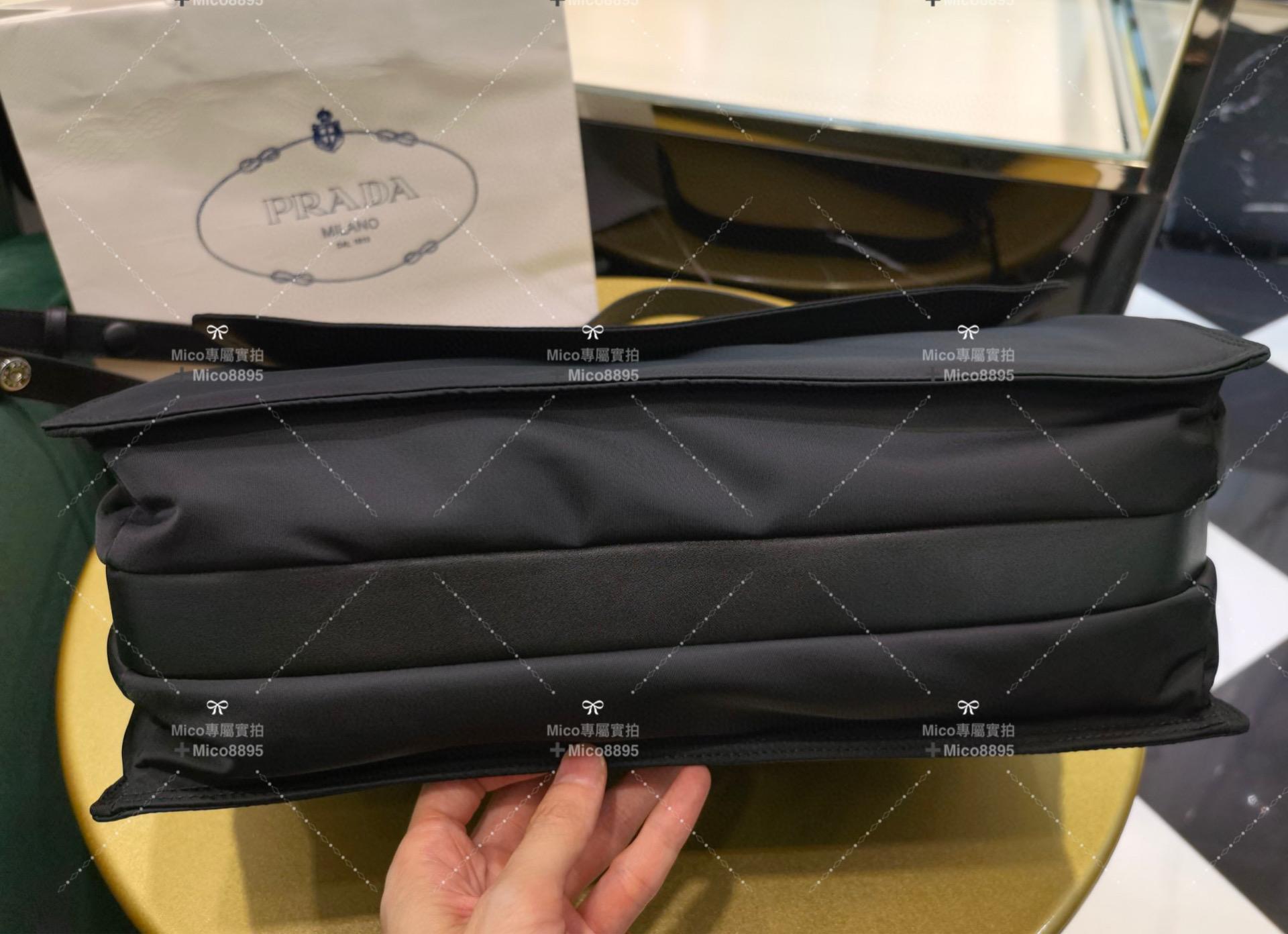 PRADA 大號 黑色 尼龍加襯斜挎包/郵差包/旅行包 男包/女包 Size:寬36x高28x底14cm