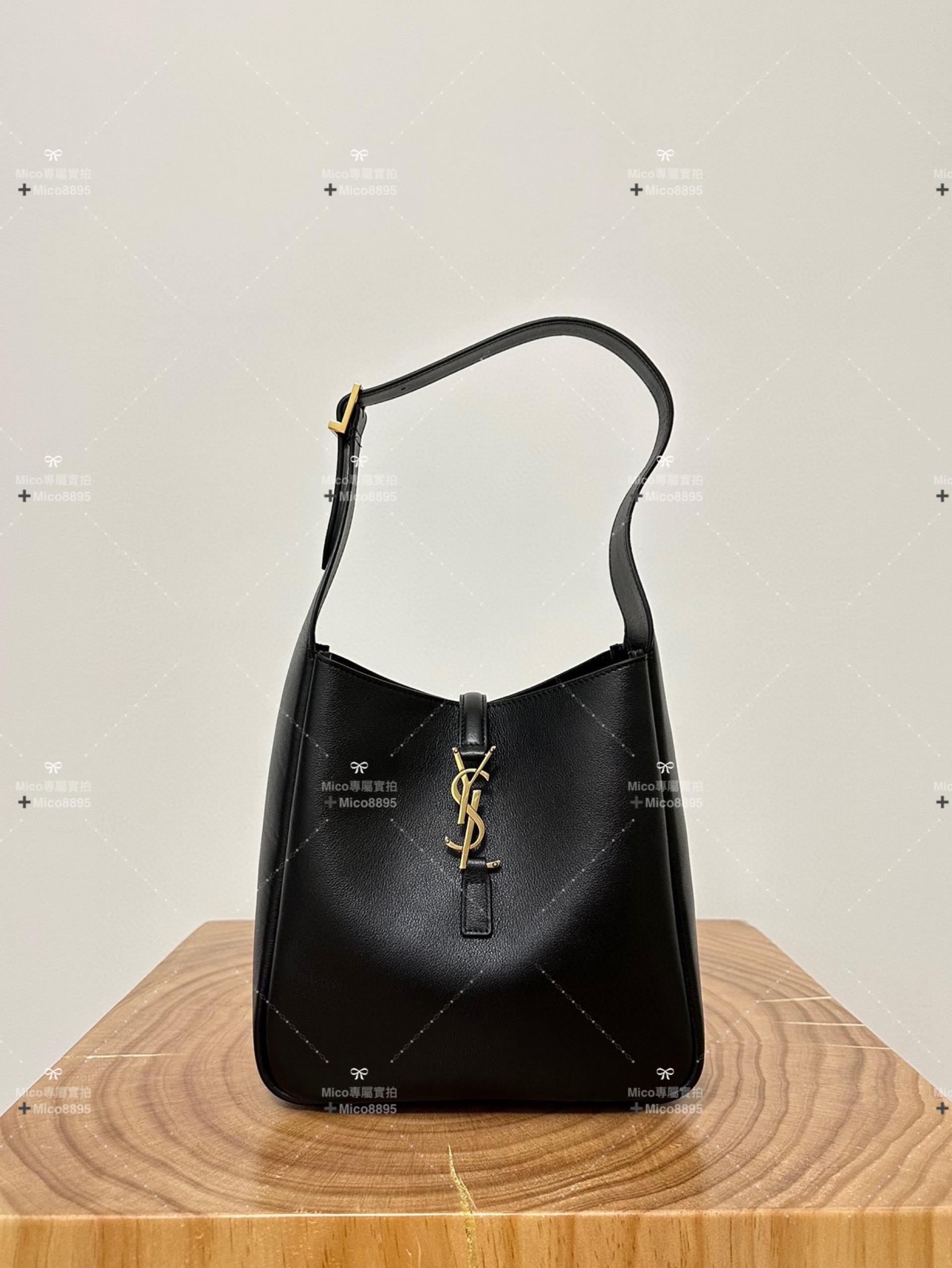 YSL 聖羅蘭 牛皮/黑  Le 5A7 Soft Hobo 腋下包/肩背包 牛皮 真皮 23cm