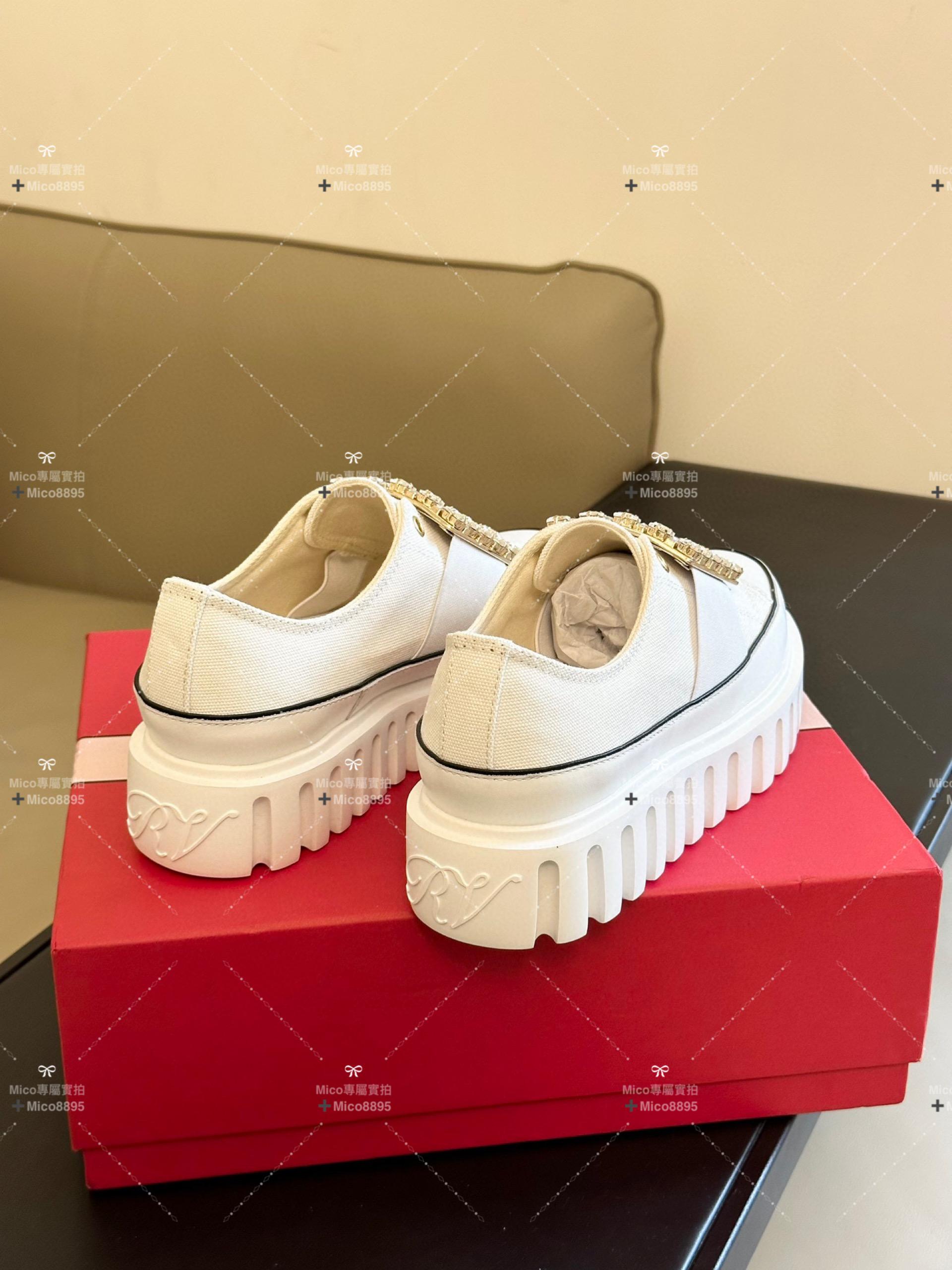 Roger Vivier RV new arrival 新款 水鑽方扣帆布鞋/厚底鞋 35-41