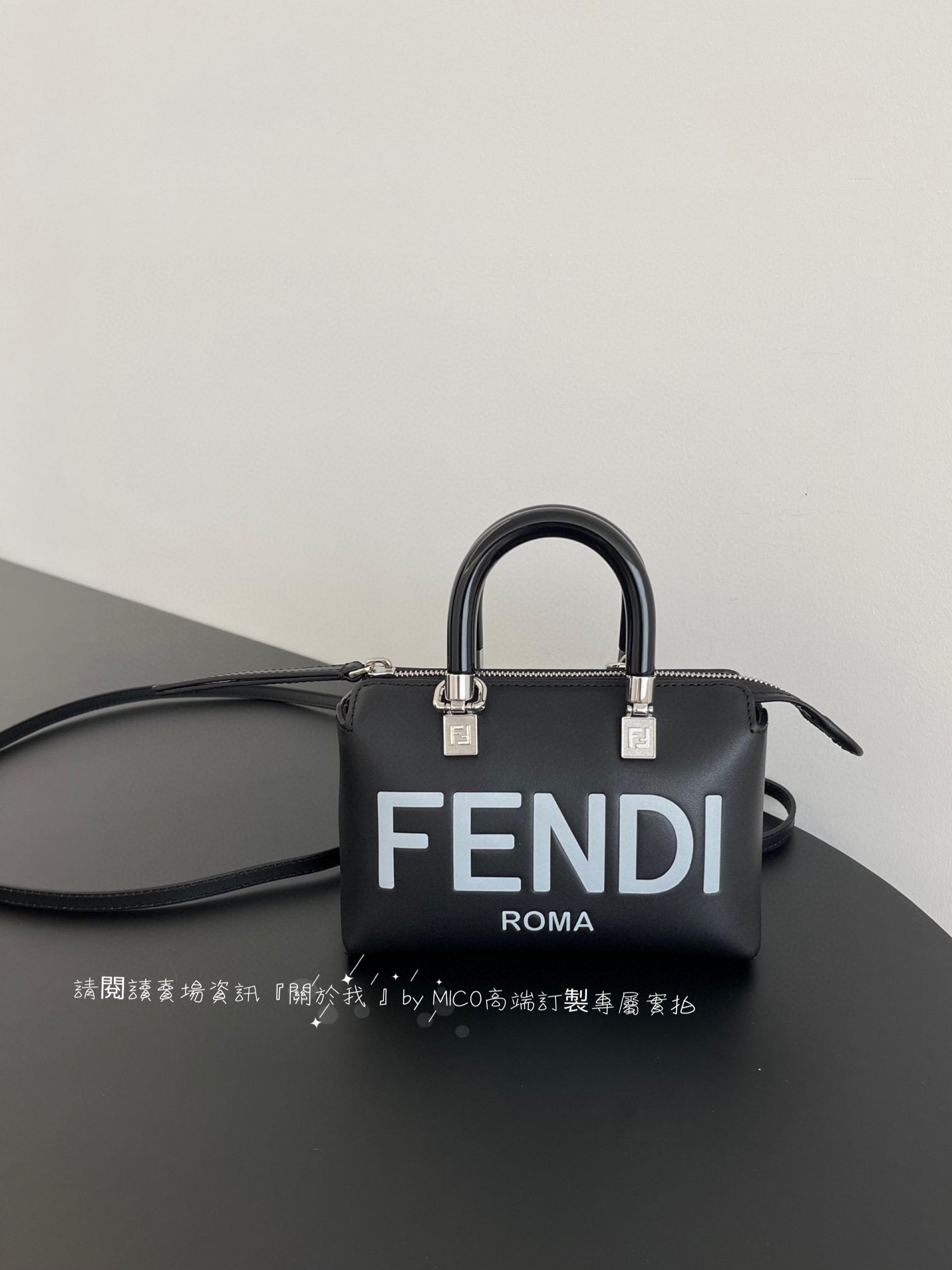 Fendi 限量版Mini ByThe Way迷你黑白配枕頭包 尺寸17x18x8cm