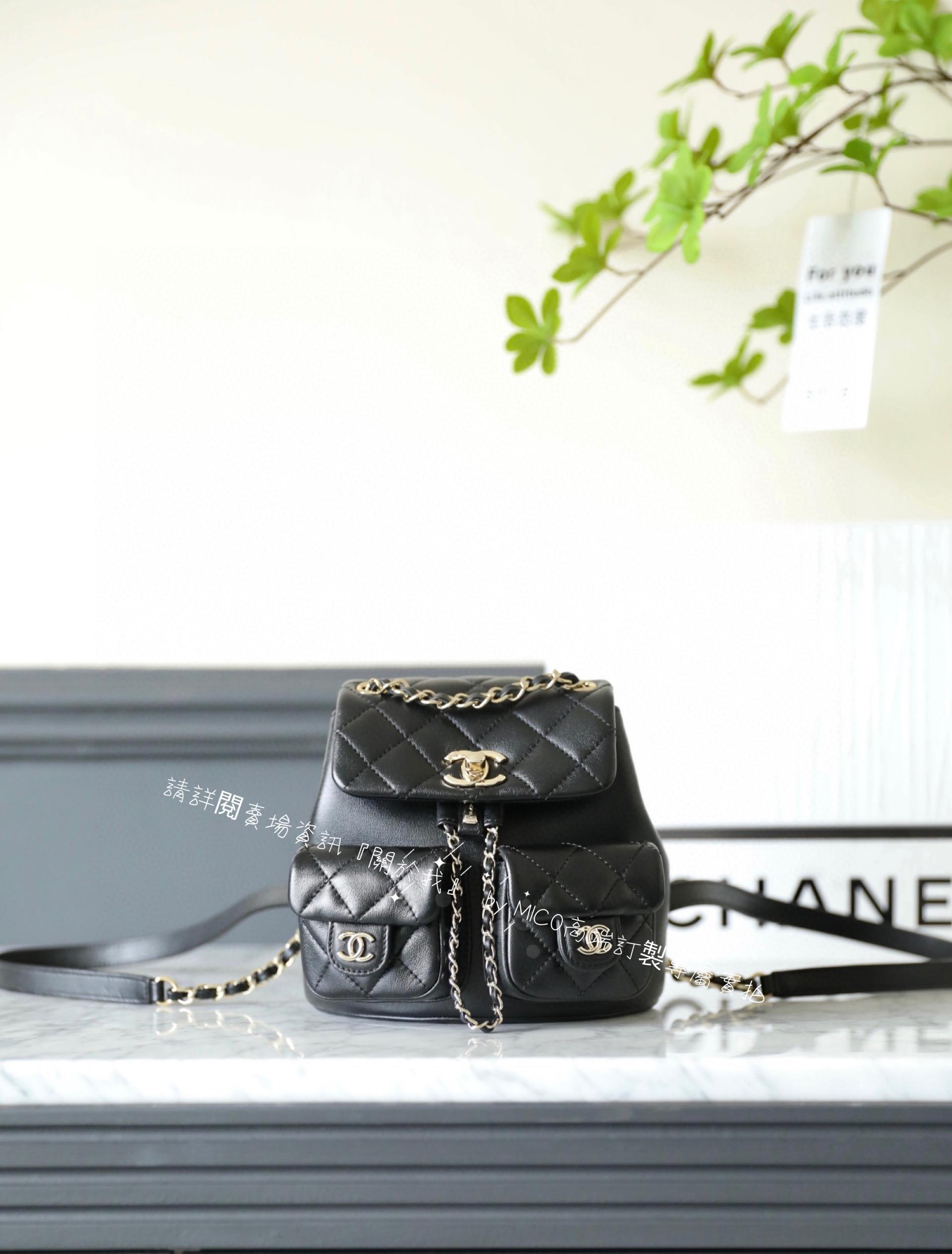 CHANEL 雙口袋青蛙背包黑色♥小號 牛皮/淡金釦 17.5cm