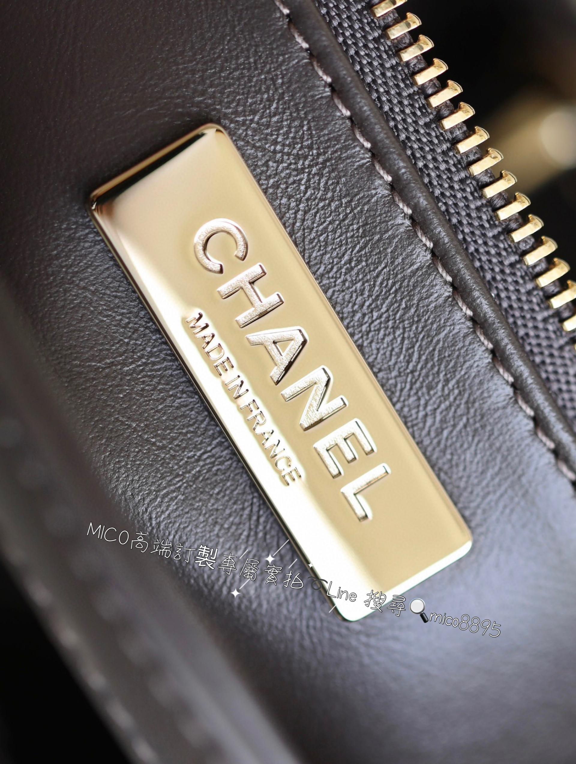 CHANEL 23a系列 31Bag 咖啡色 mini款 小牛皮 尺寸：𝟤𝟤*𝟤𝟦.𝟧*𝟧.𝟧 𝖼𝗆