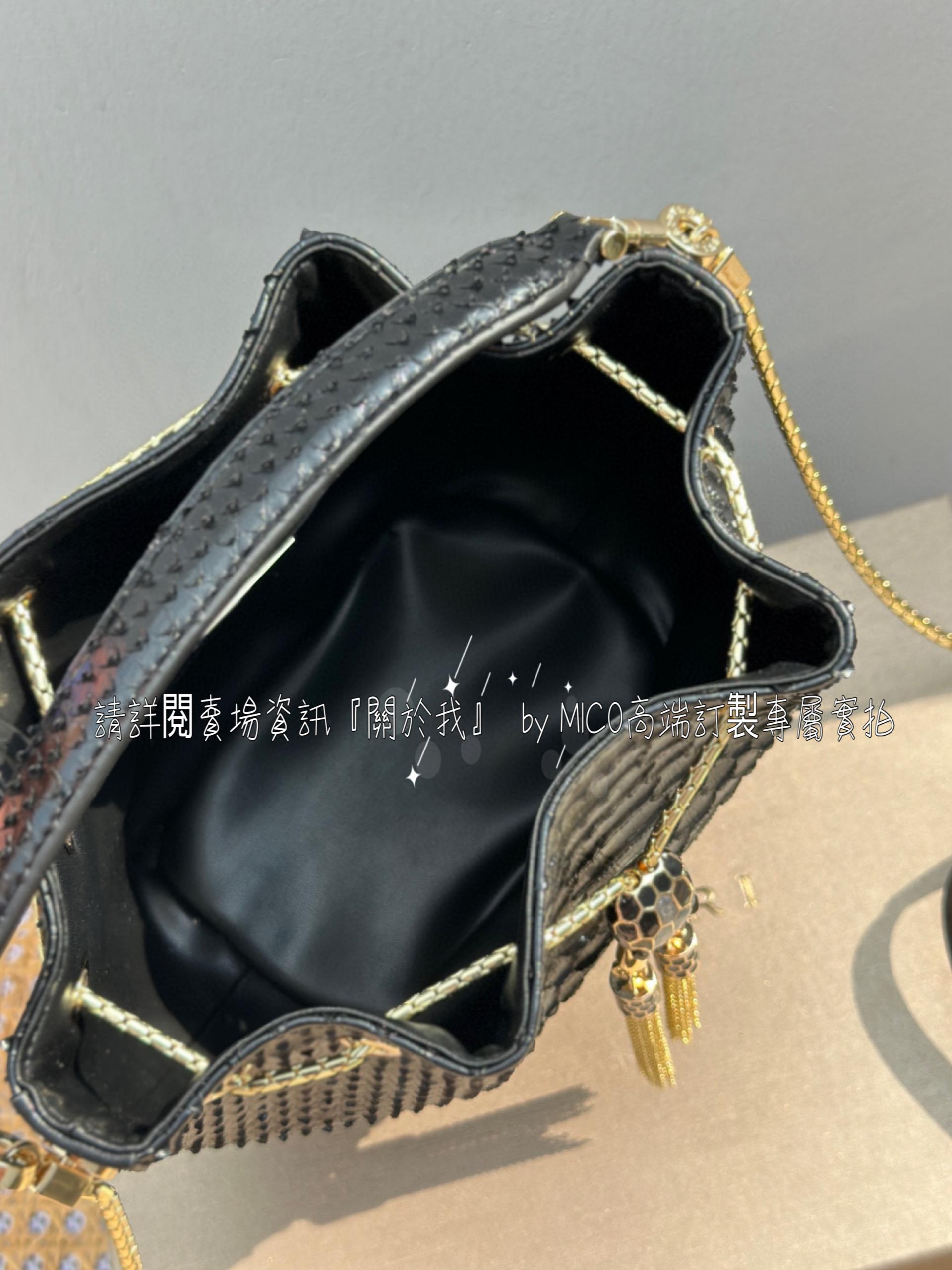 BVLGARI 寶格麗 黑色蟒蛇皮系列水桶包 19cm