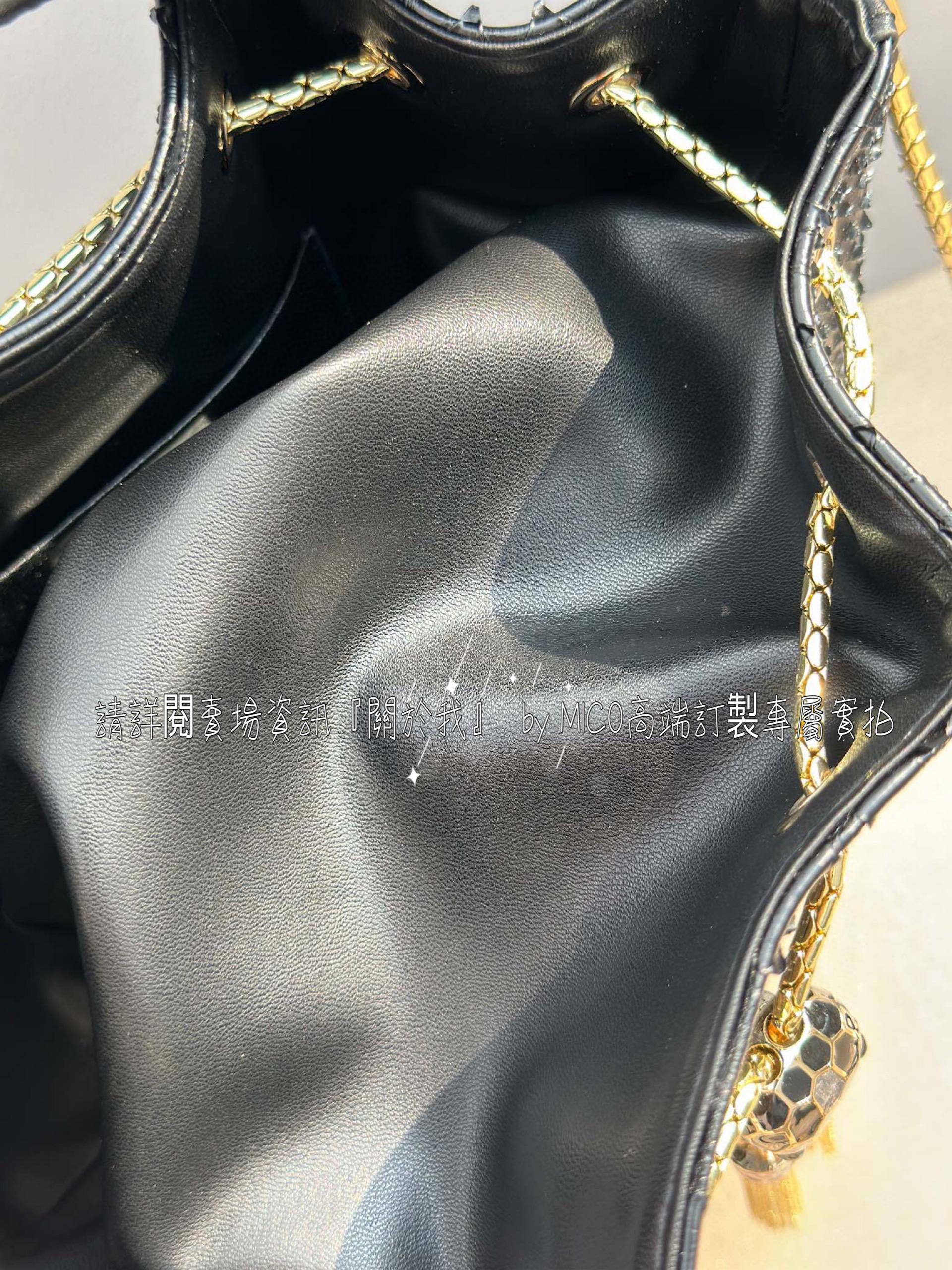 BVLGARI 寶格麗 黑色蟒蛇皮系列水桶包 19cm