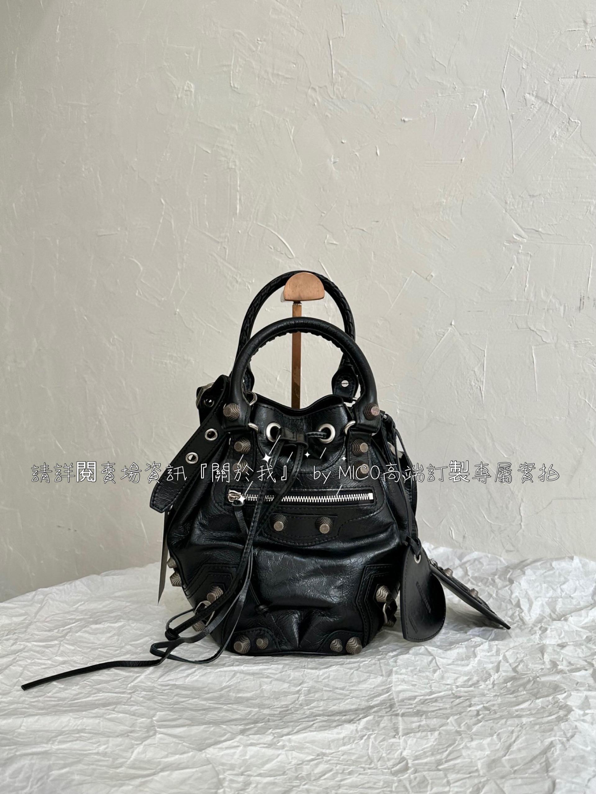 BALENCIAGA 巴黎世家 LE cagole 水桶包/油蠟黑銀/S 尺寸：30×23×17cm