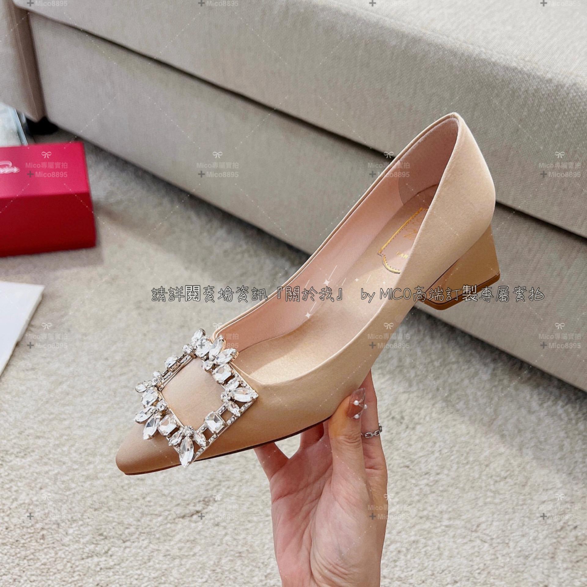 Roger Vivier 香檳金色真絲 凡爾賽鑽釦小方跟高跟鞋 RV 復古粗跟高跟鞋 4.5cm 35-39