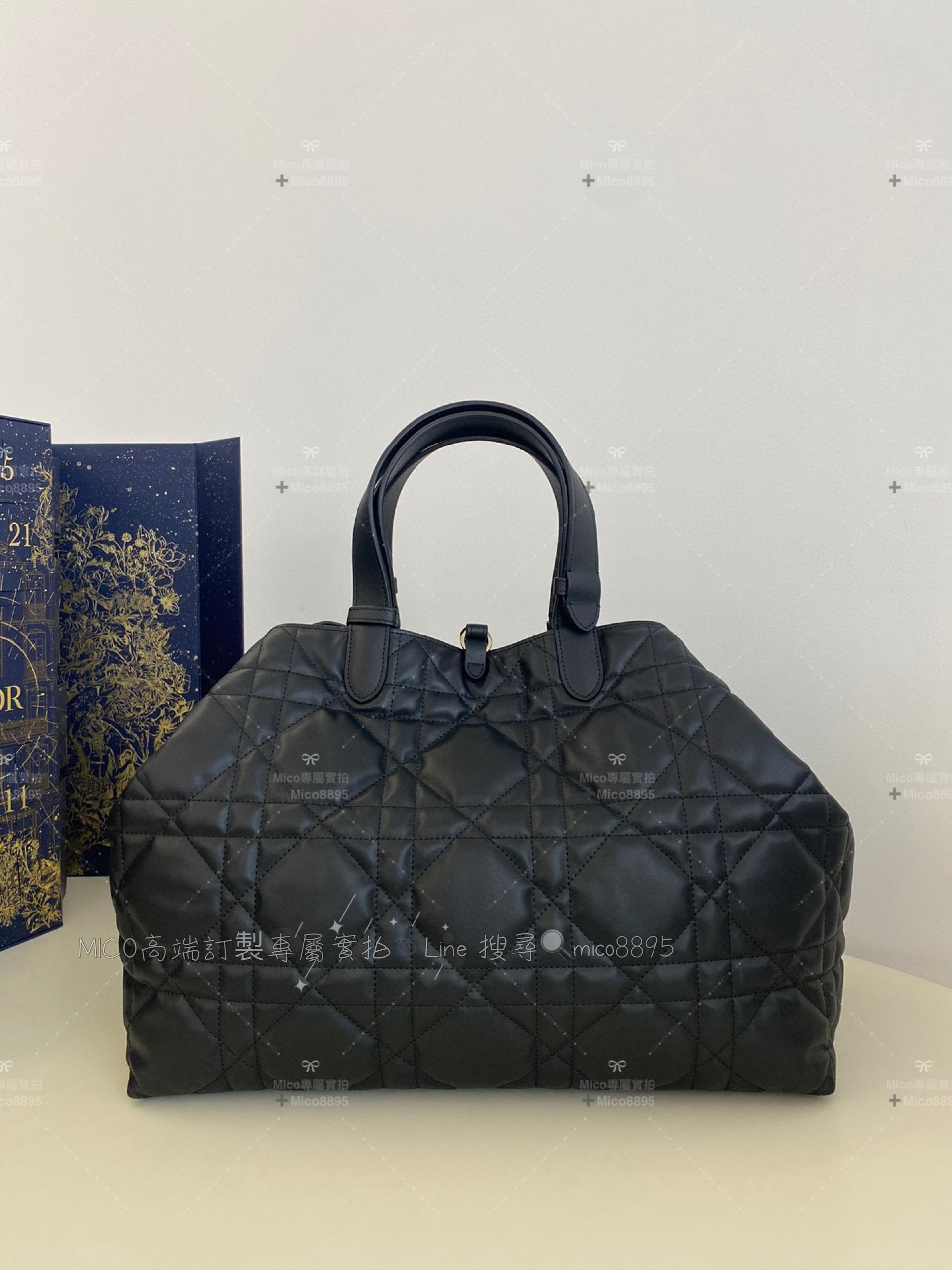 Dior 大號/黑色/牛皮 Toujours 經典藤格紋設計 輕巧又實用 size:37*20*28.5cm