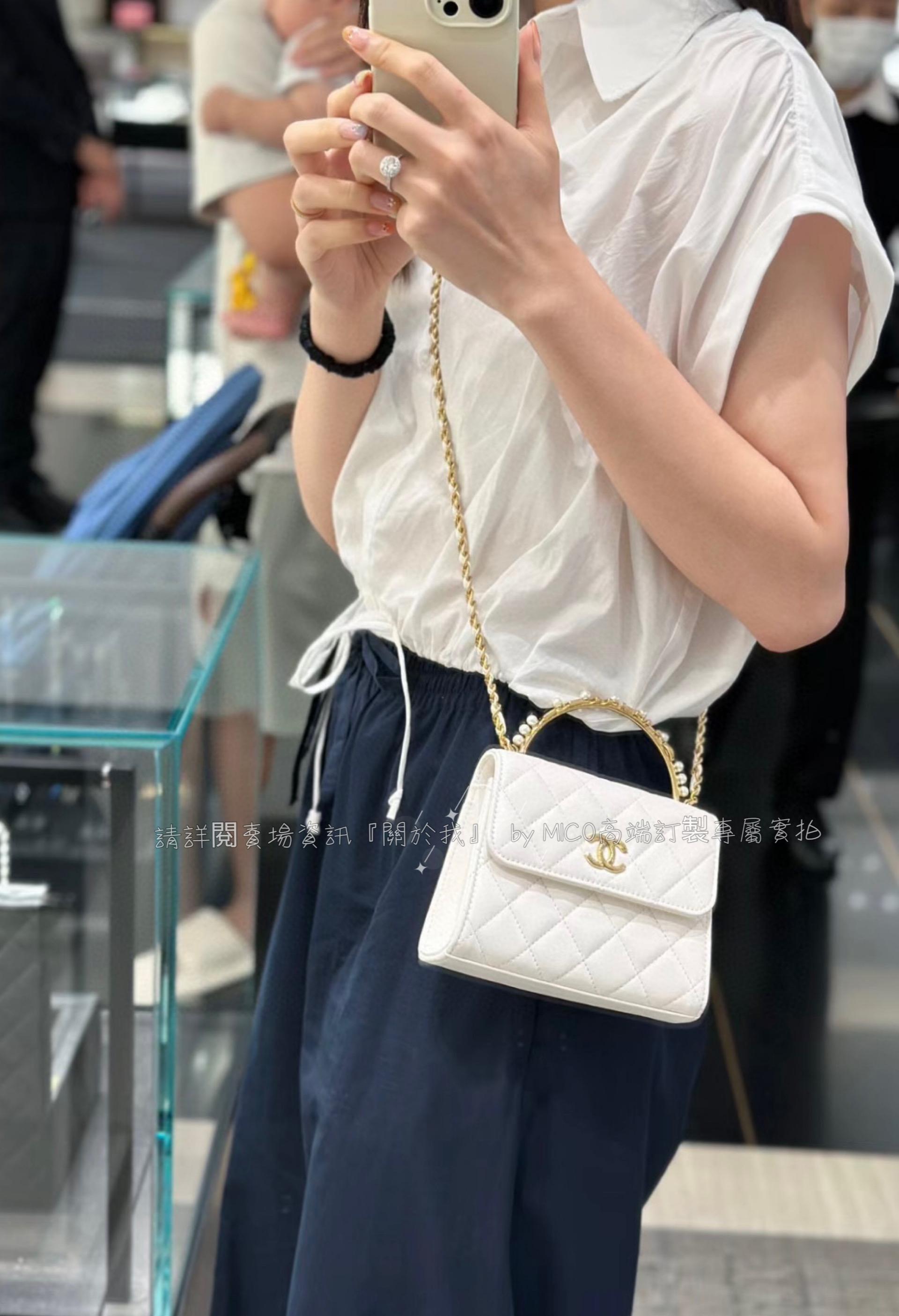 Chanel 珍珠手柄 鏈條手拿包 𝗆𝗂𝗇𝗂 𝖪𝖾𝗅𝗅𝗒 白色♥ 小羊皮