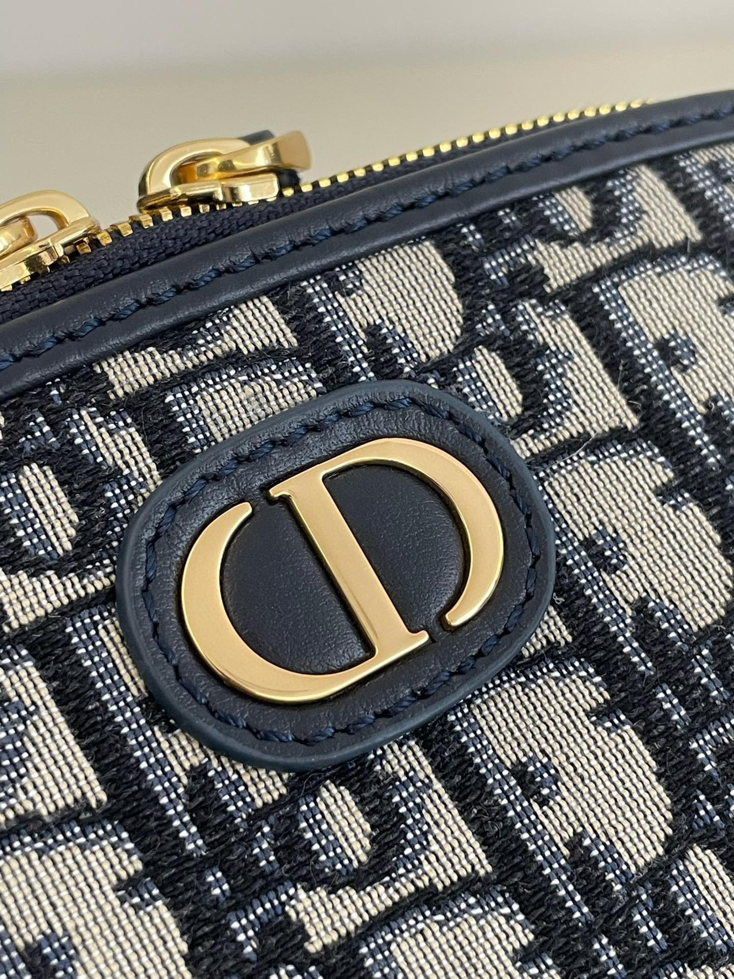 DIOR 30 Montaigne 深藍色老花帆布化妝包 24*7cm