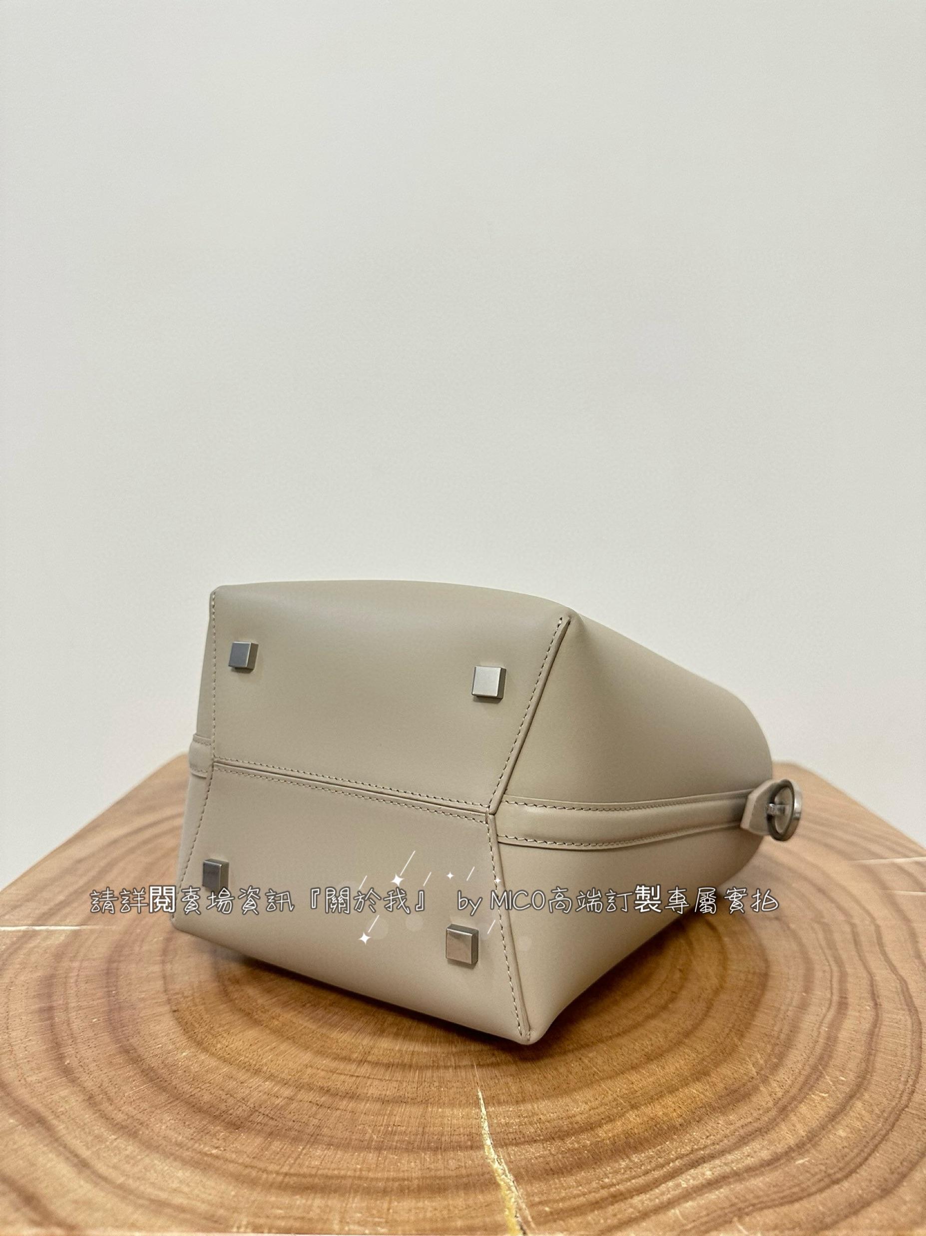 YSL Le37 Hobo 米灰色 迷你水桶包 尺寸15×13×6cm