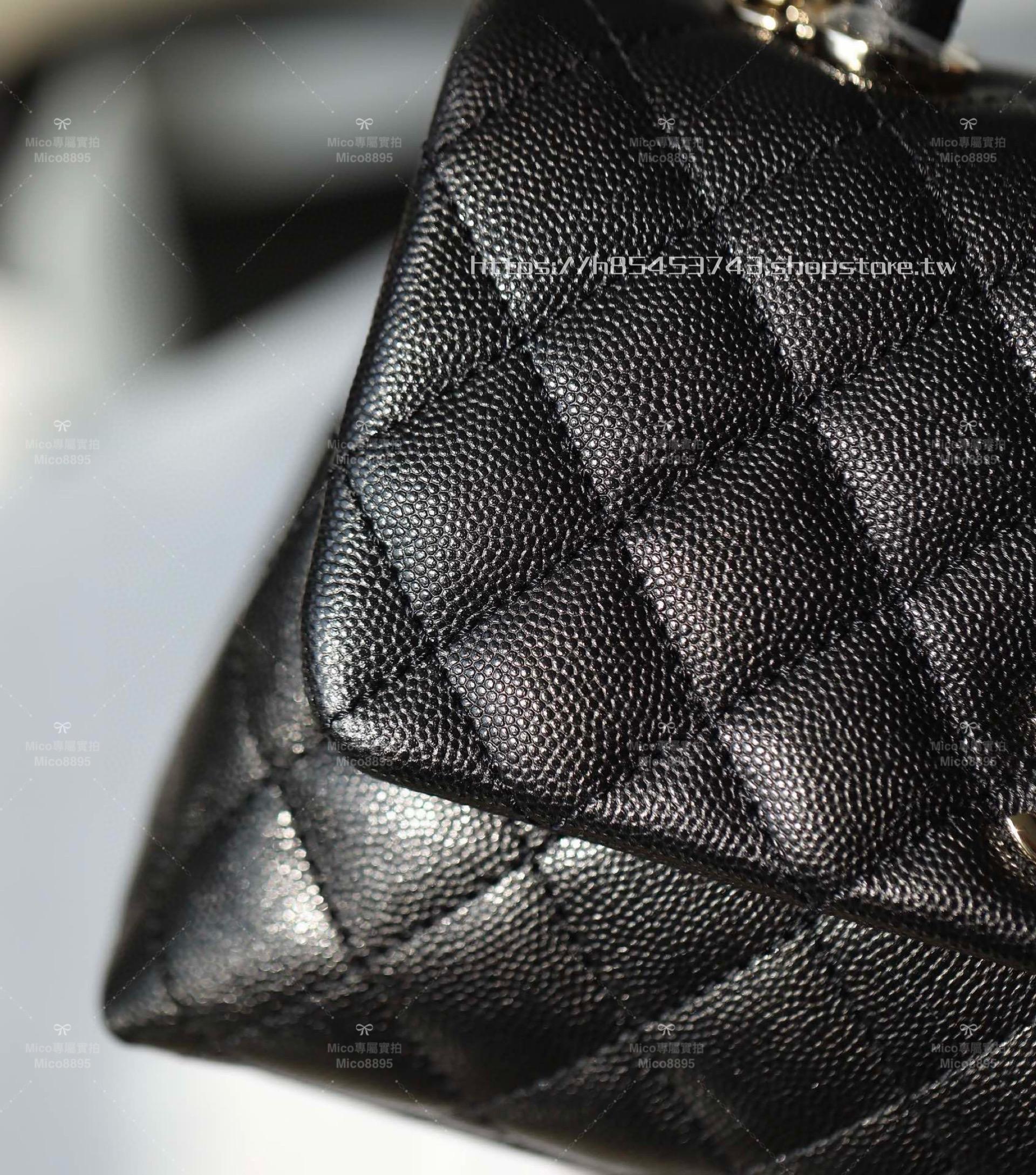 CHANEL 大號/黑/黑球手腕淡金扣 coco handle 29cm