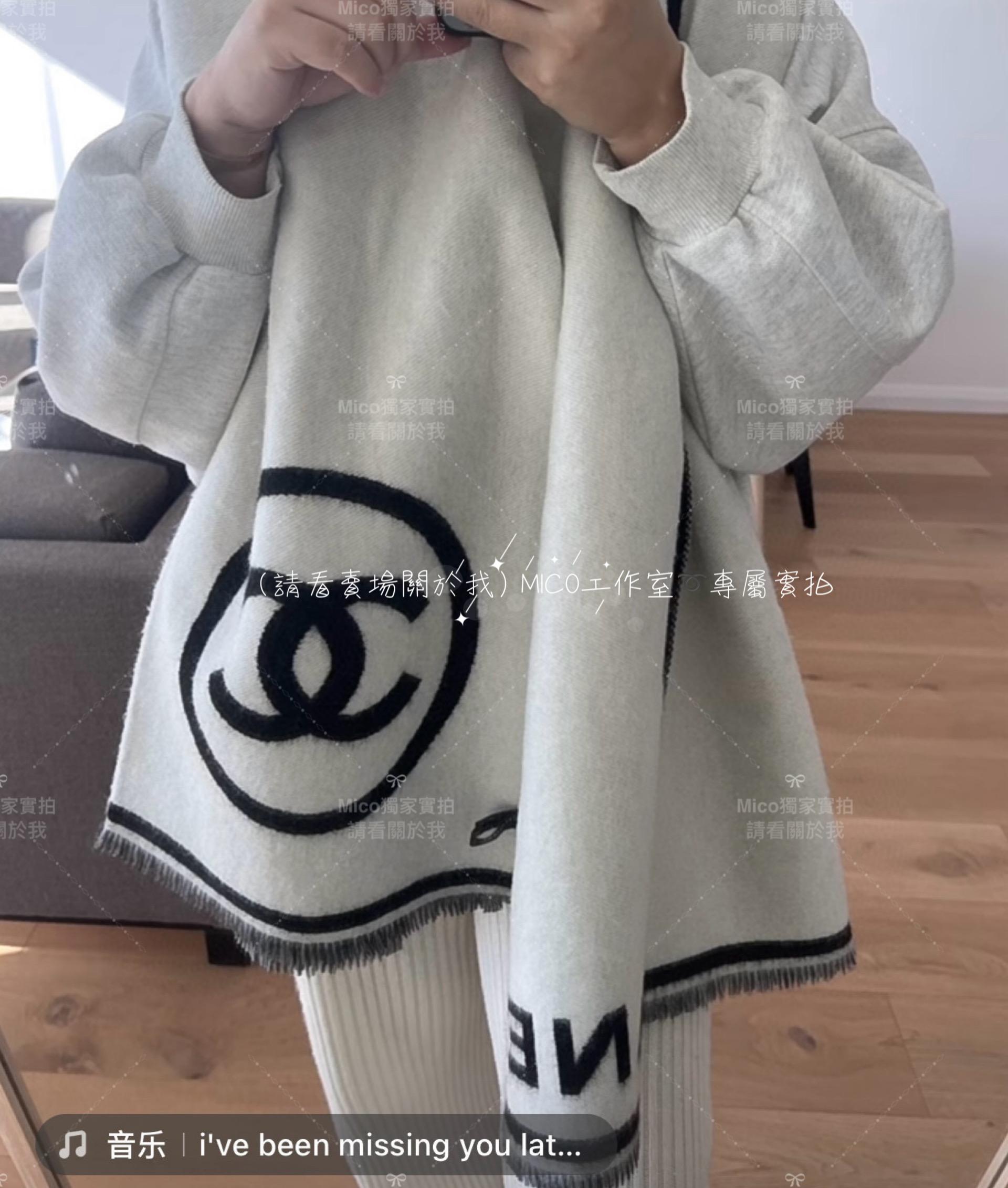 Chanel 23K 黑白羊絨圍巾 永遠經典黑白配色羊絨 雙面款式 size：64*190cm