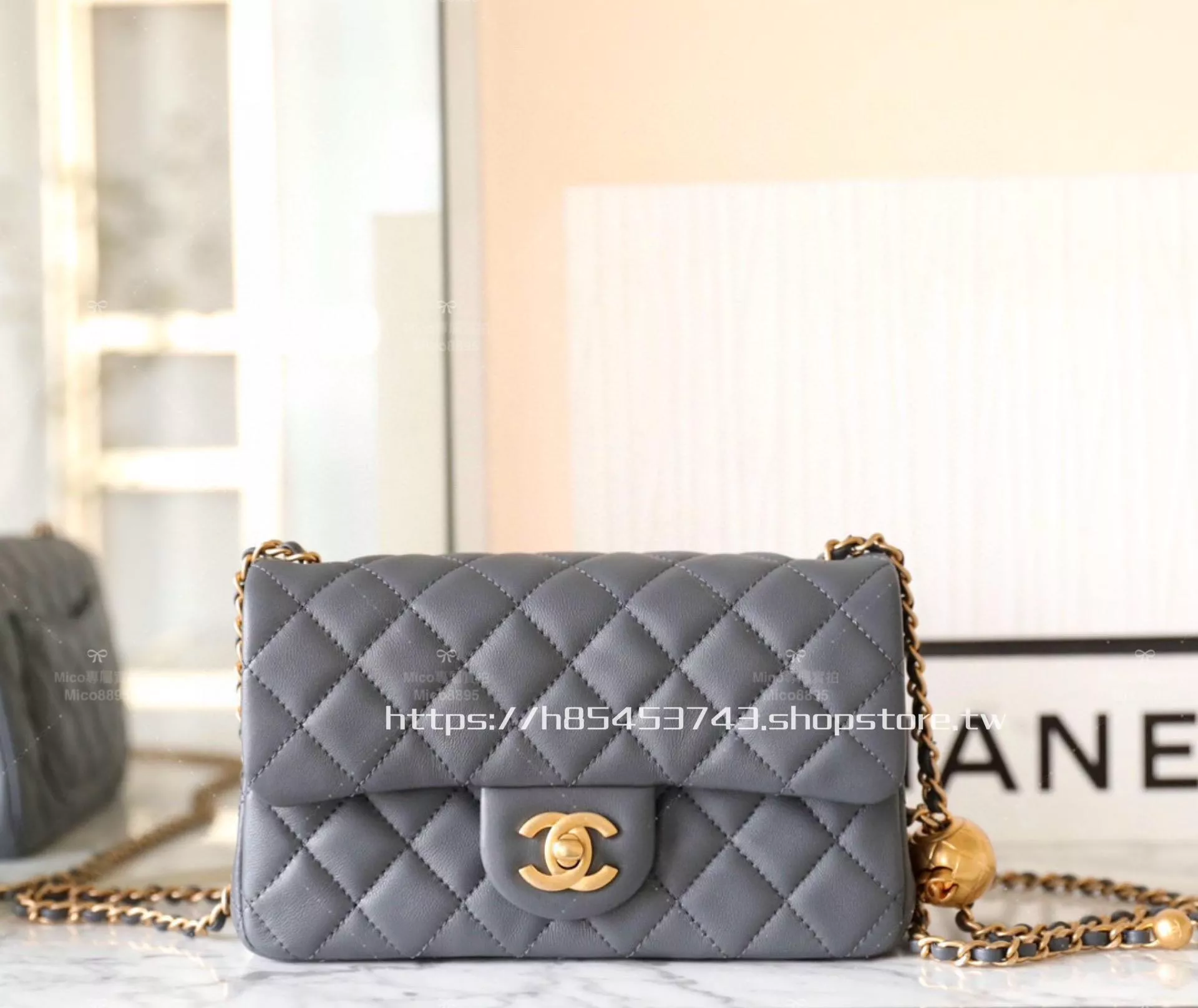 CHANEL 23K季節款 季節色 金球系列口蓋包 深灰色 20cm