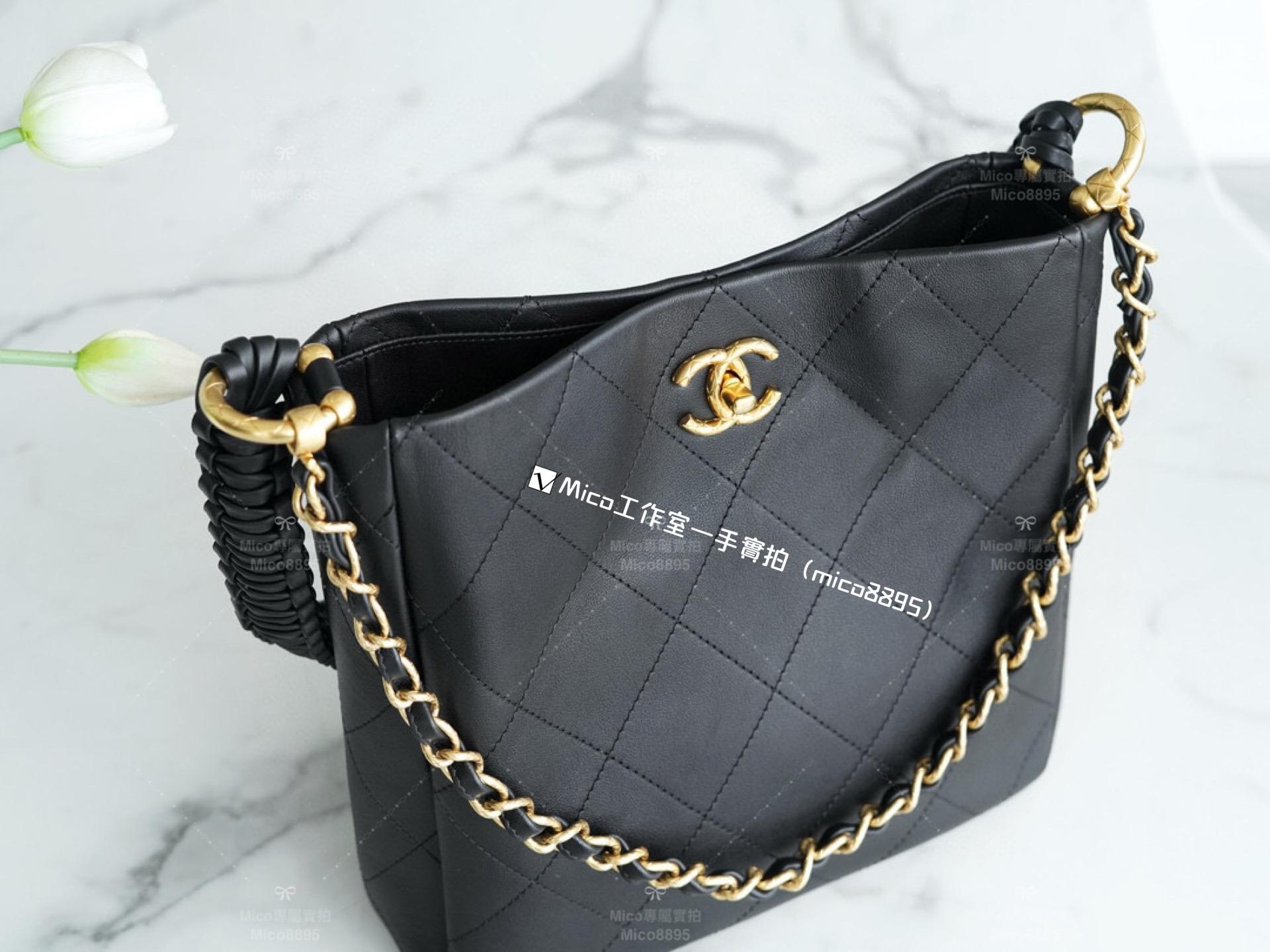 CHANEL 23A系列 編織肩帶嬉皮包/肩背包 黑色/小牛皮 日常通勤皆可 26cm