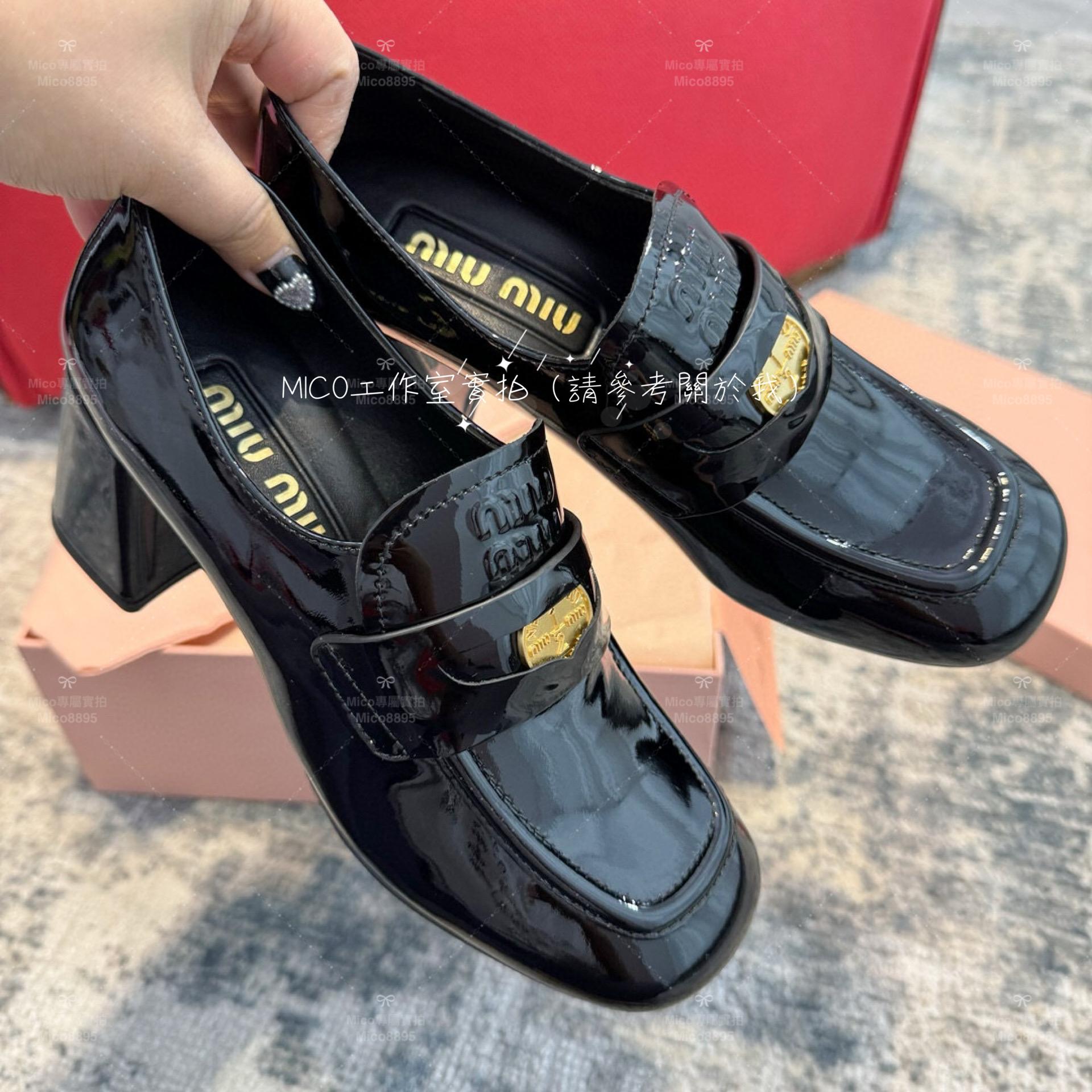 Miumiu 學院風 黑色漆皮金幣高跟樂福鞋 6.5cm 35-39