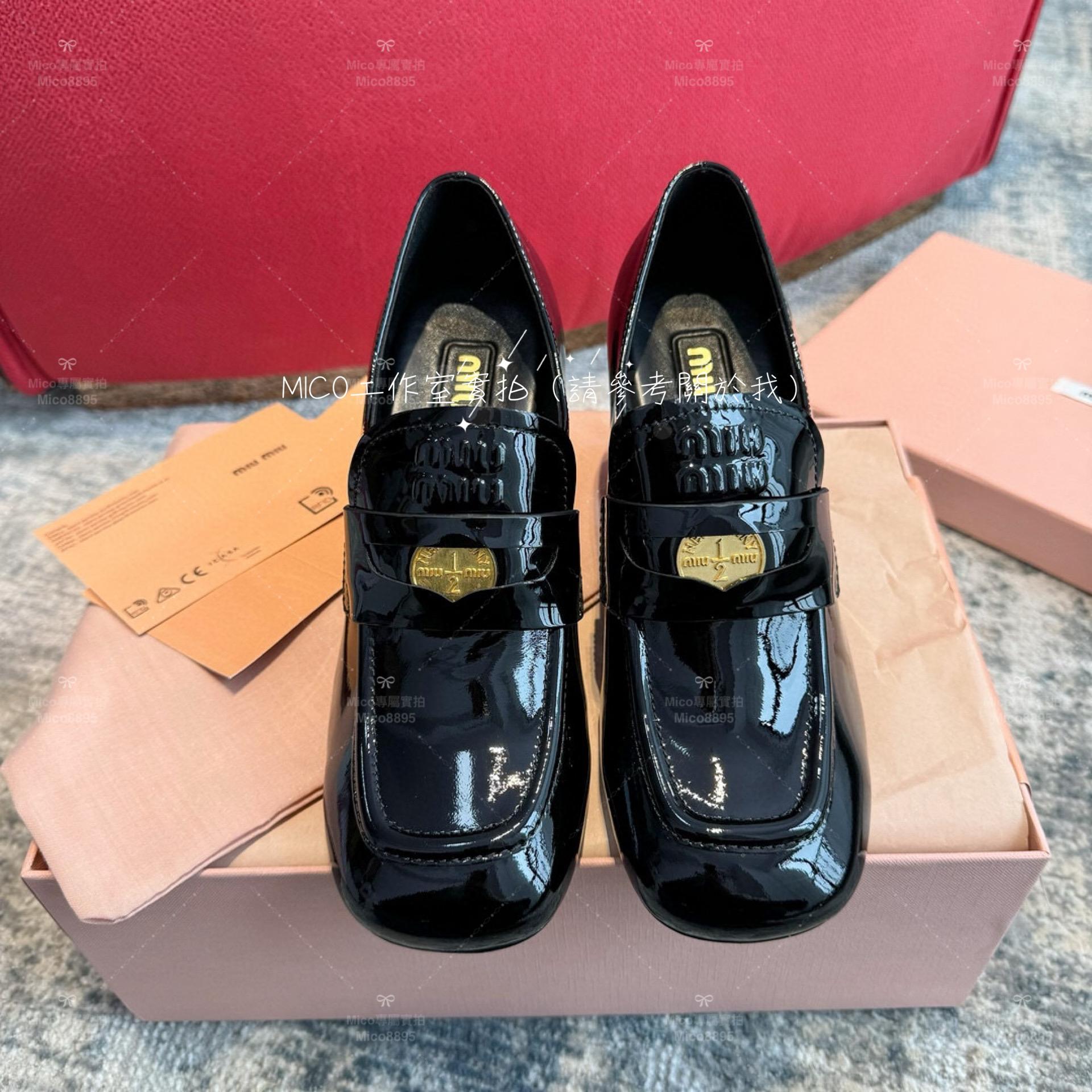 Miumiu 學院風 黑色漆皮金幣高跟樂福鞋 6.5cm 35-39