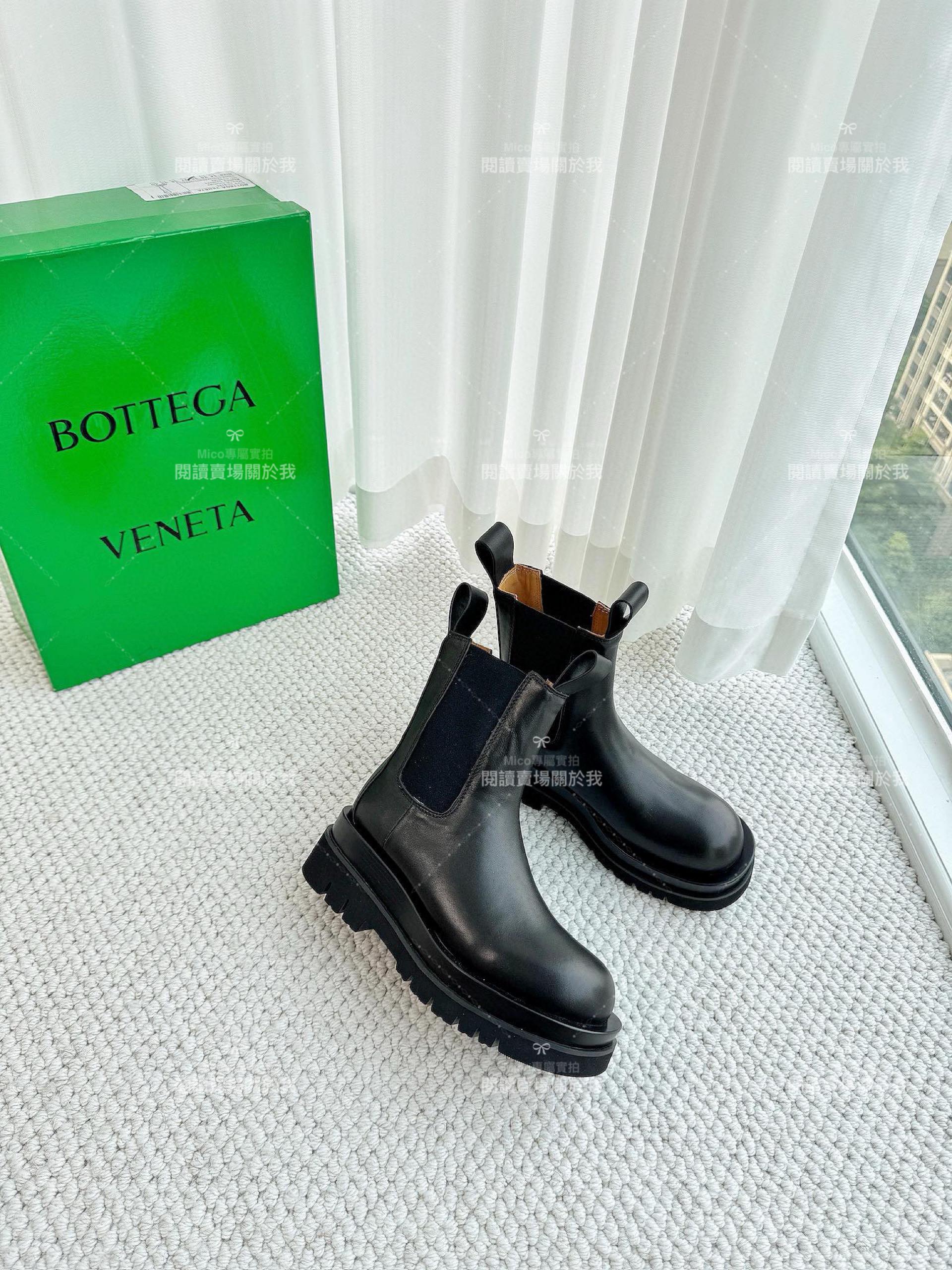 Bottega Venetian 經典系列 圓頭粗跟短靴  35-40