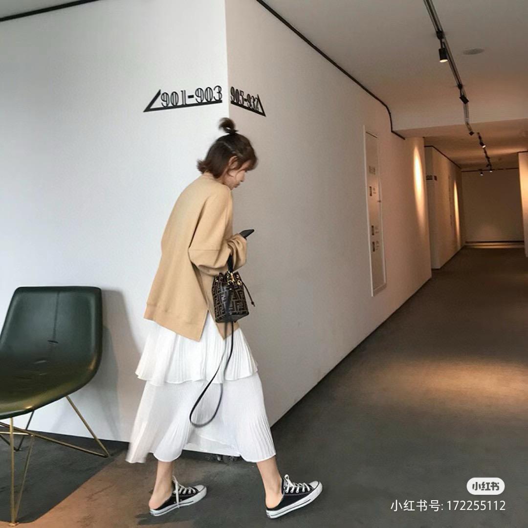 Fendi 經典款 F印字MONTRESOR 老花小水桶包 18cm