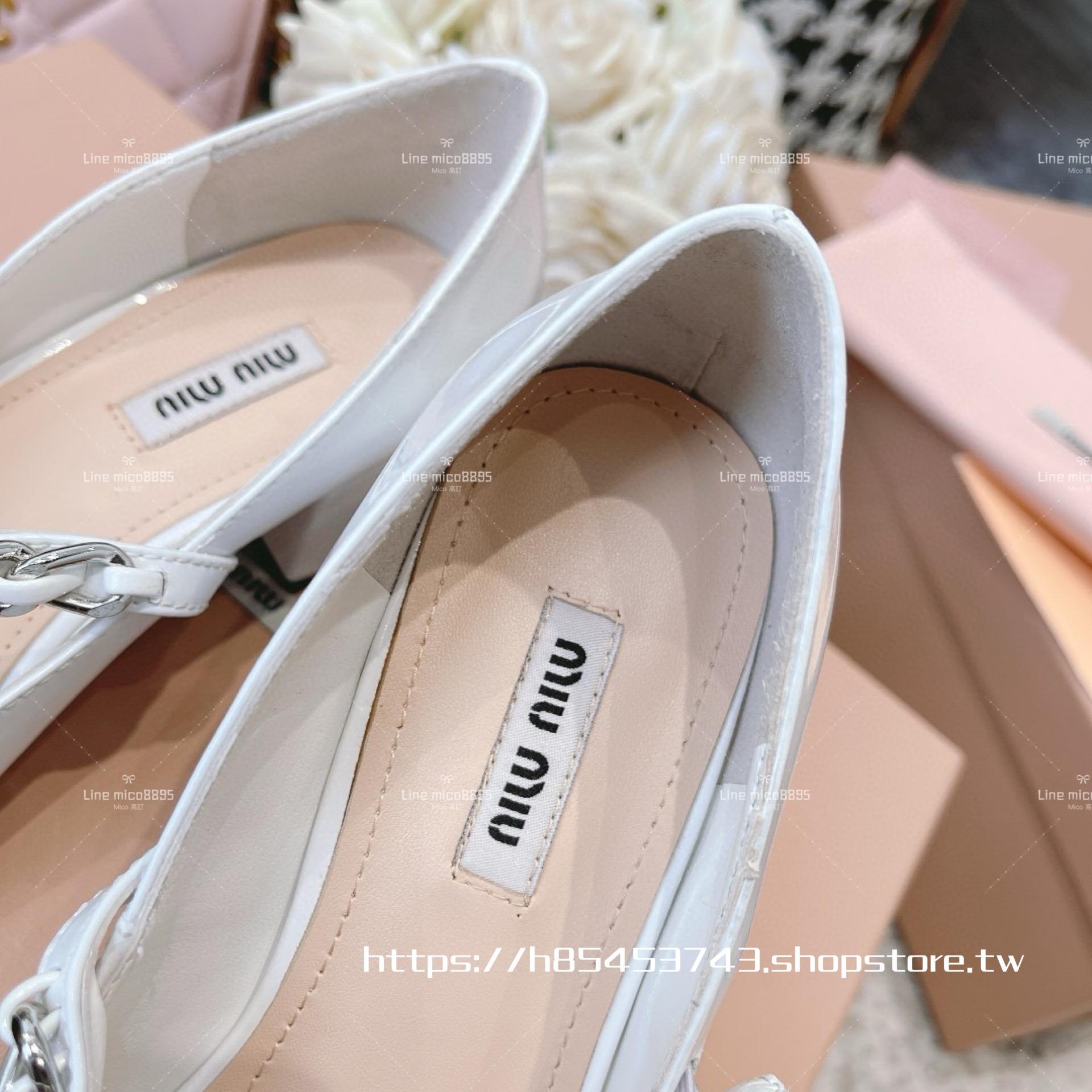 Miumiu 漆皮黑白拼色 瑪麗珍低跟娃娃鞋 4cm/35-40