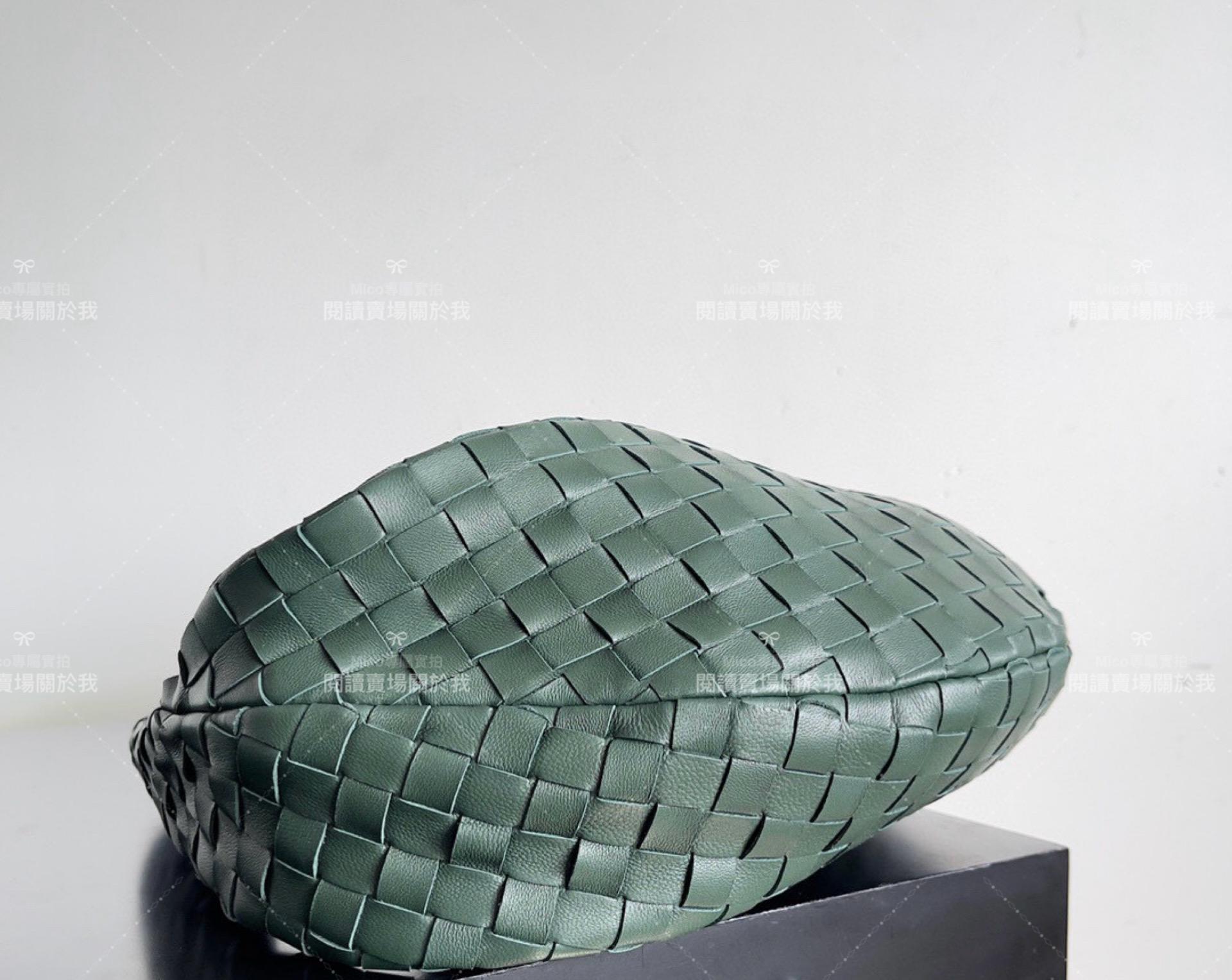 BV 大號Jodie編織包 水餃包 小羊皮/軍綠色 編織包 打結包 45cm