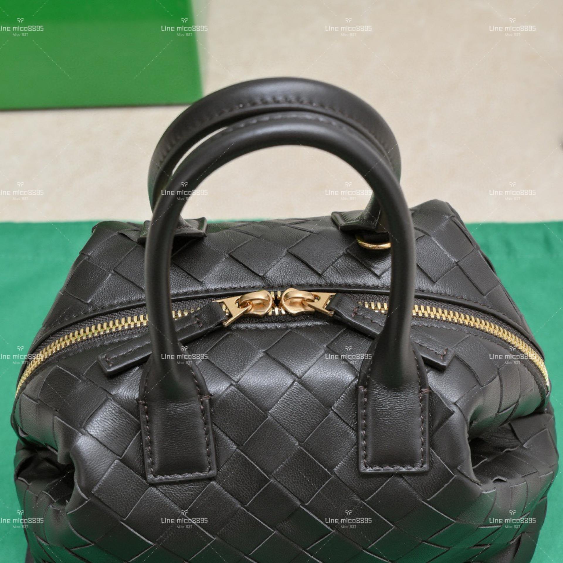 Bottega Veneta 小號 巧克力色 Intrecciato bauletto 保齡球編織包/保齡球包 20cm