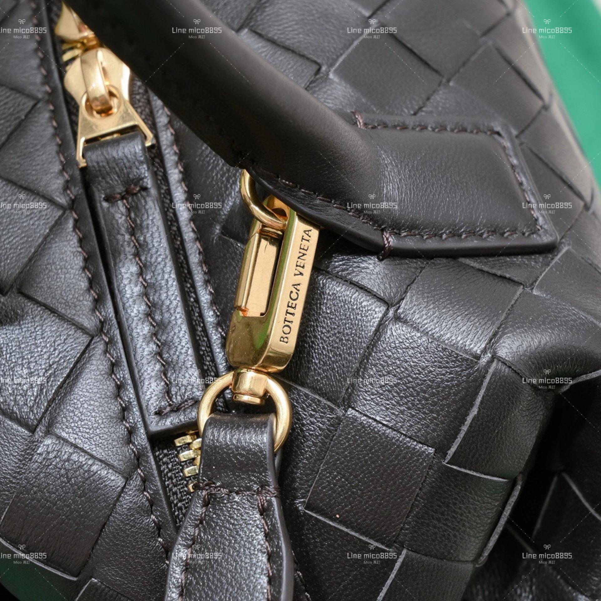 Bottega Veneta 小號 巧克力色 Intrecciato bauletto 保齡球編織包/保齡球包 20cm