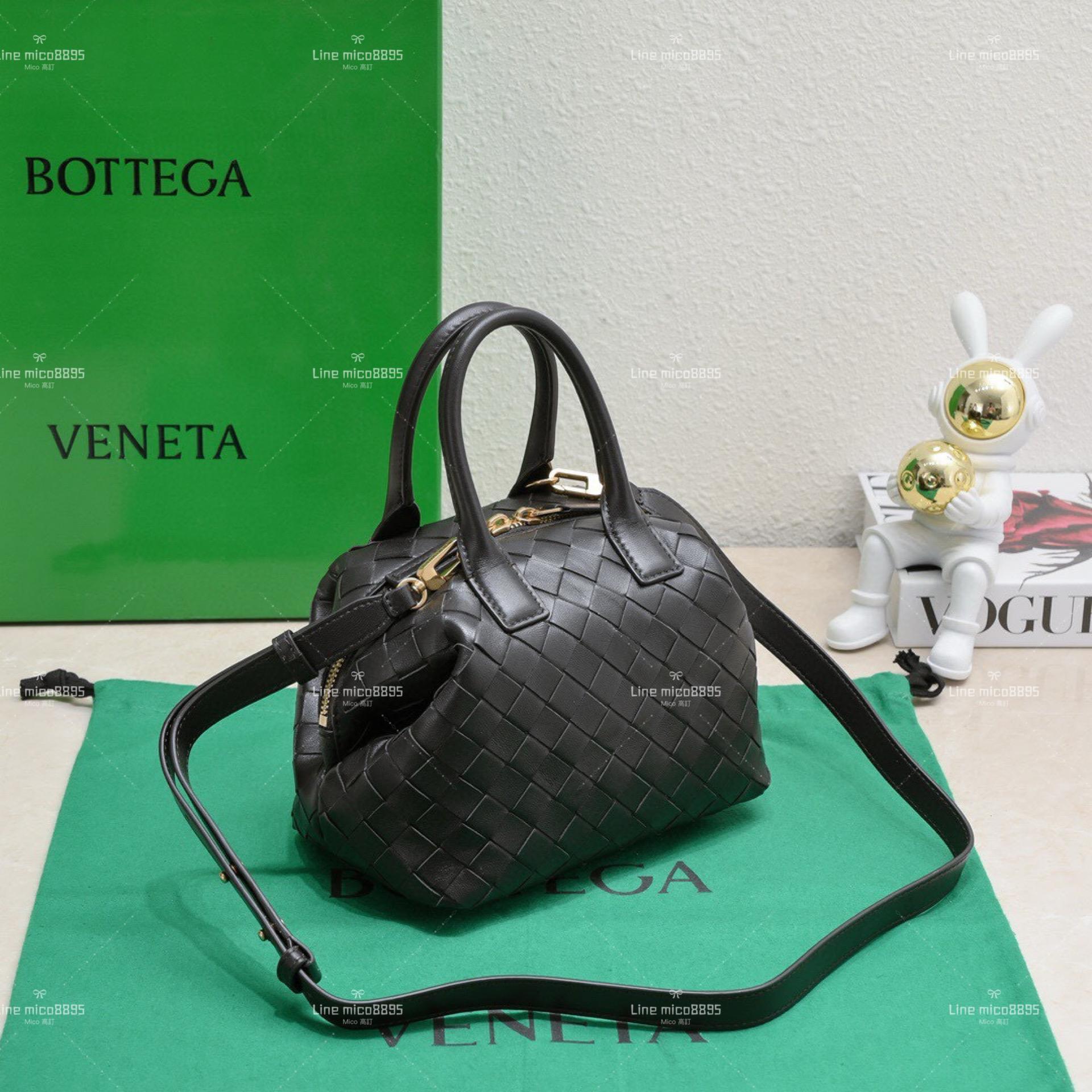 Bottega Veneta 小號 巧克力色 Intrecciato bauletto 保齡球編織包/保齡球包 20cm